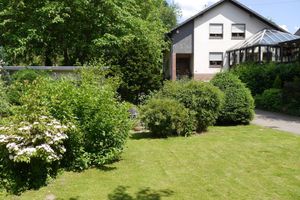 Alquiler Vacacional - Enjoy relaxing days in the fabulous volcanic Laachersee