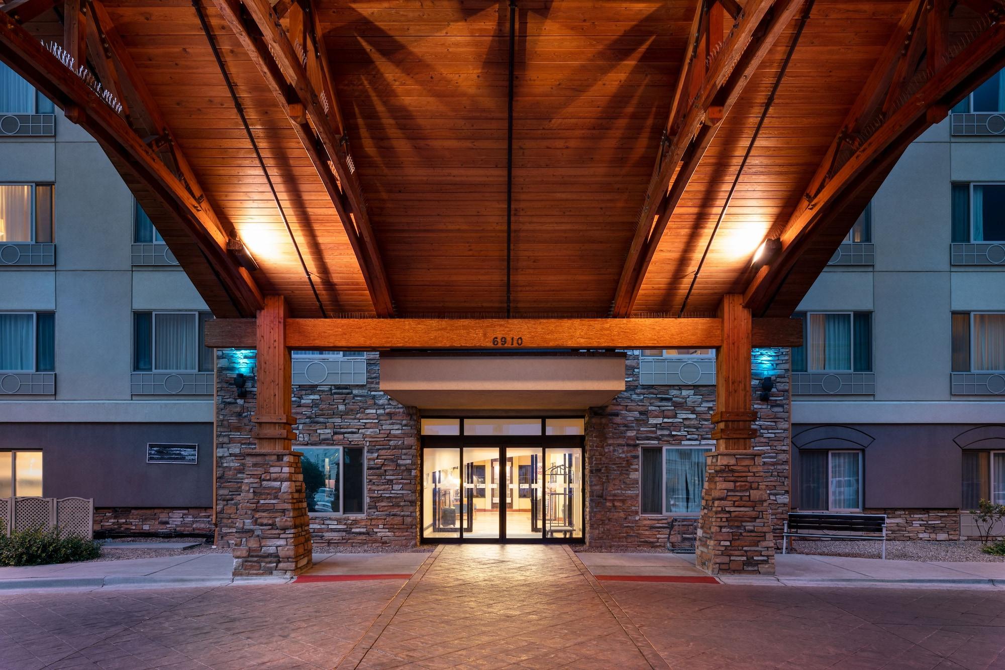 Vista Exterior Holiday Inn Express Hotel & Suites Denver Airport by IHG