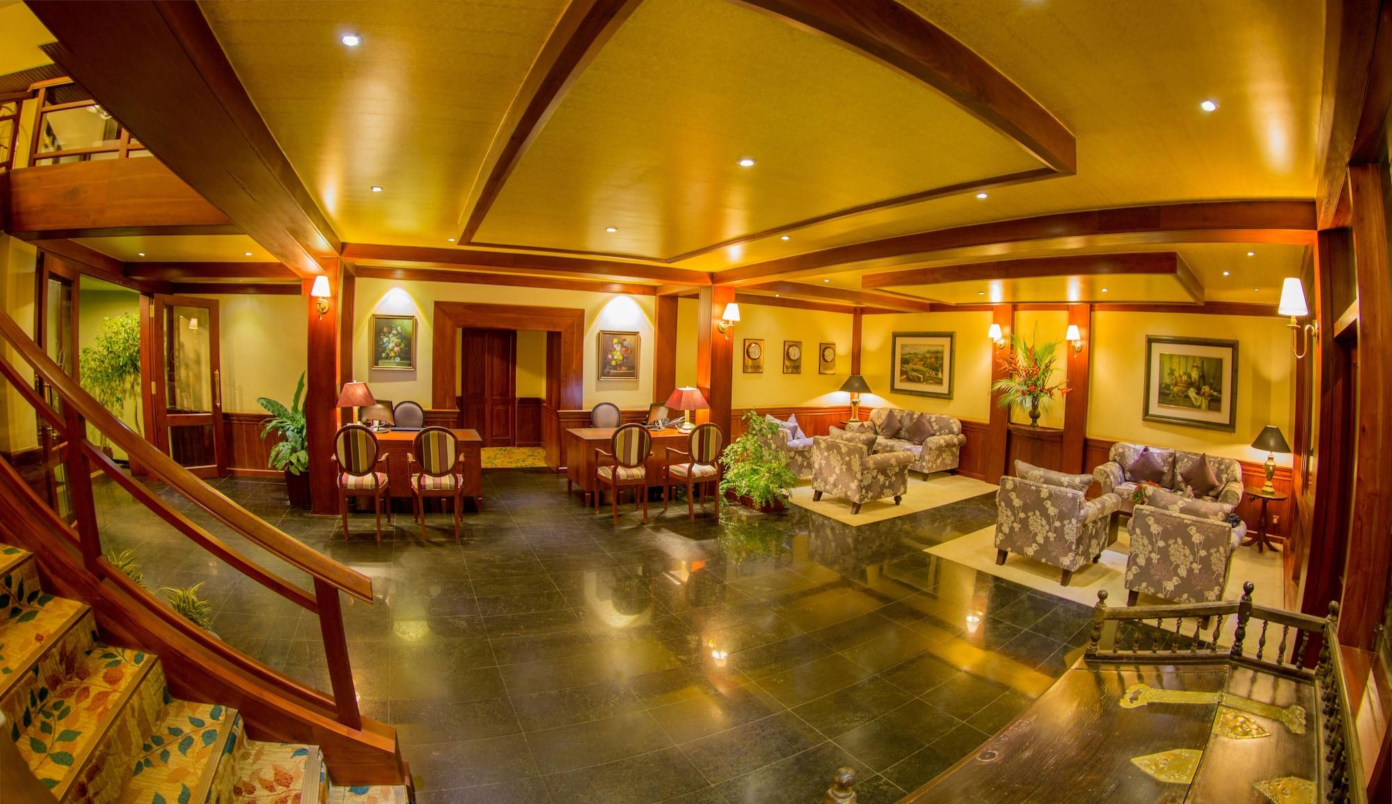 Vista Lobby Hunas Falls Hotel