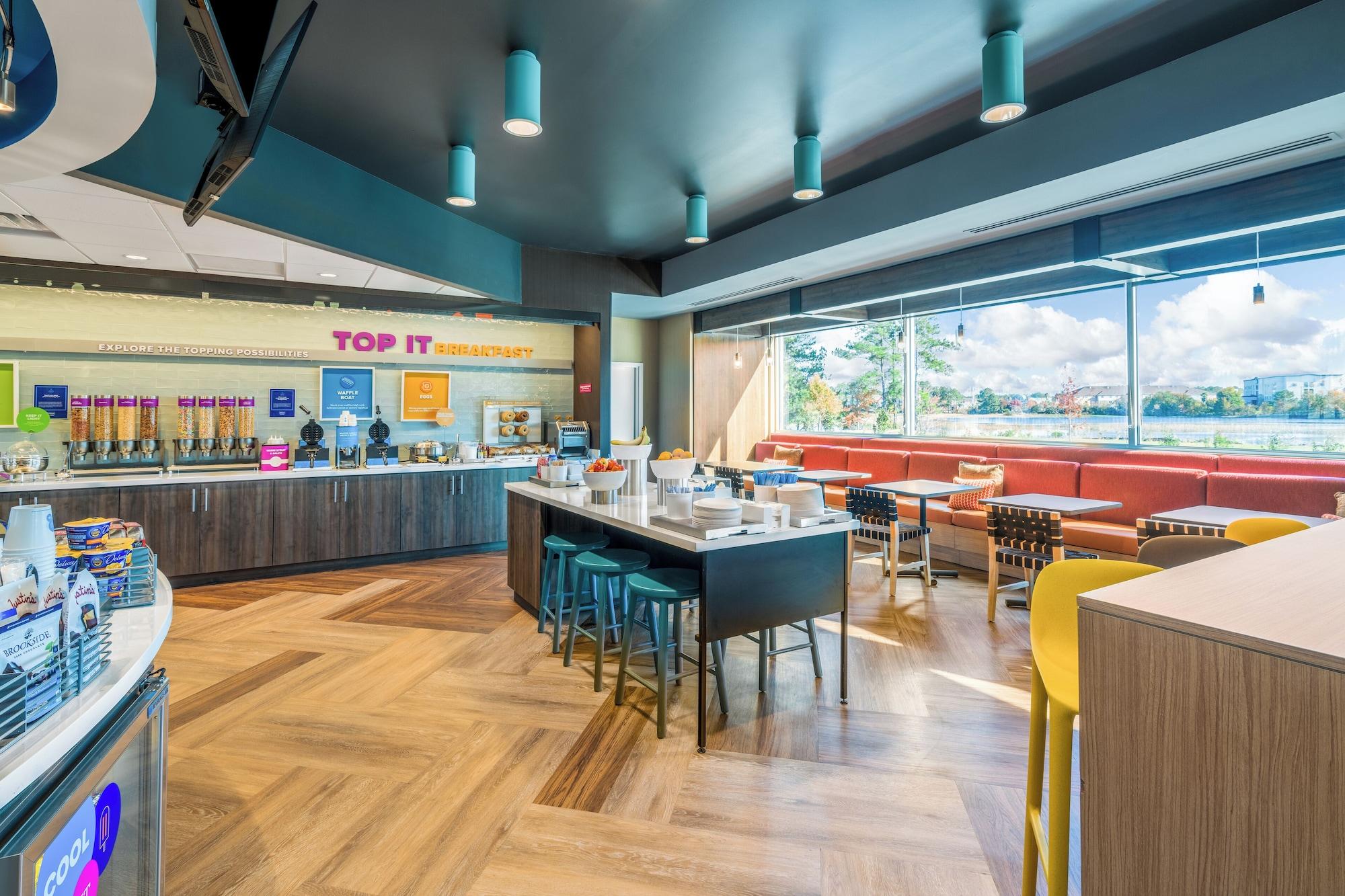 Restaurant Tru by Hilton Savannah Airport