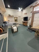 Alquiler Vacacional - The Nook at Main Street Suites: Cozy studio apt in downtown Van Buren, AR