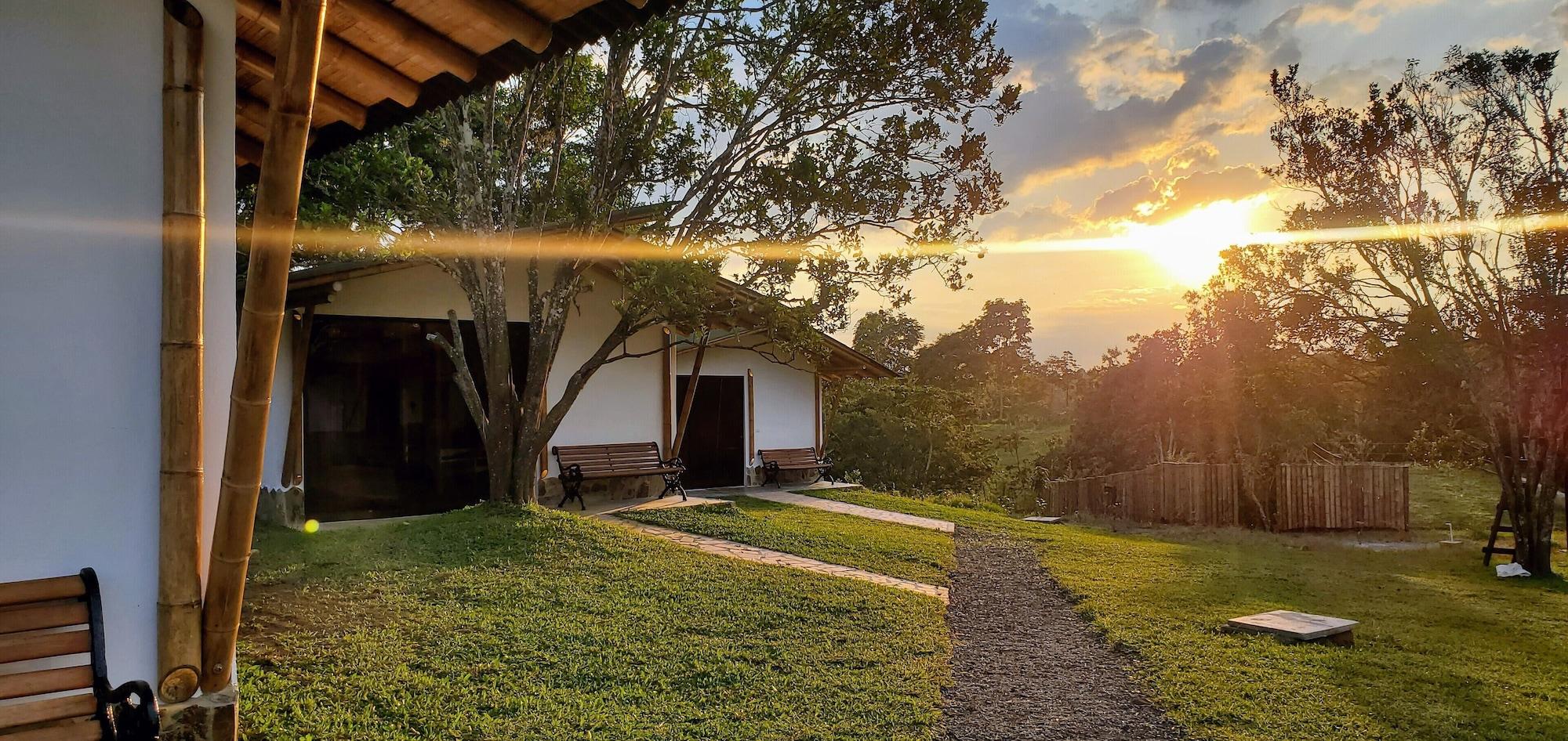 Vista Exterior EcoHotel Alma