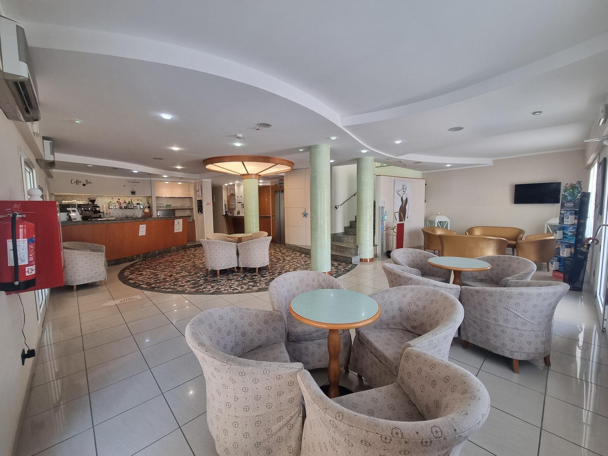 Vista Lobby Hotel Marina