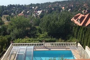 Alquiler Vacacional - Villa in a picturesque setting with a panoramic view of the lake Balaton