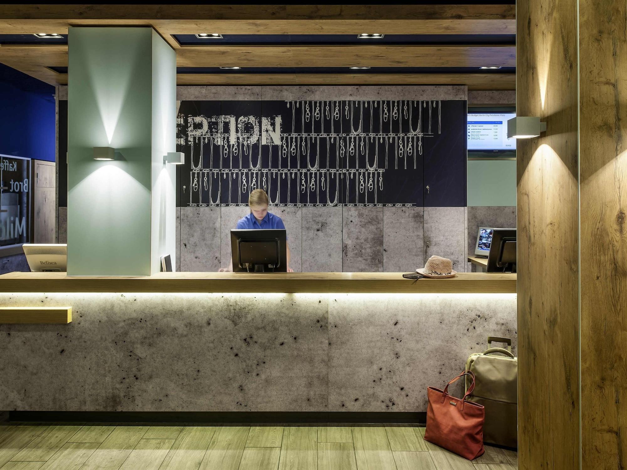 Varios ibis budget Luxembourg Aéroport