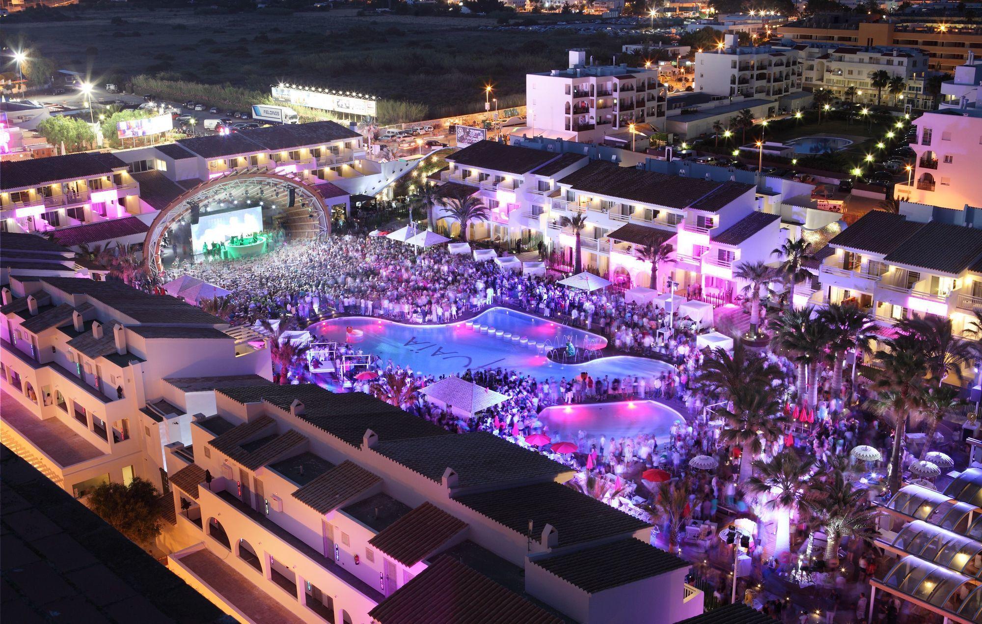 Vista da fachada Ushuaia Ibiza Beach Hotel