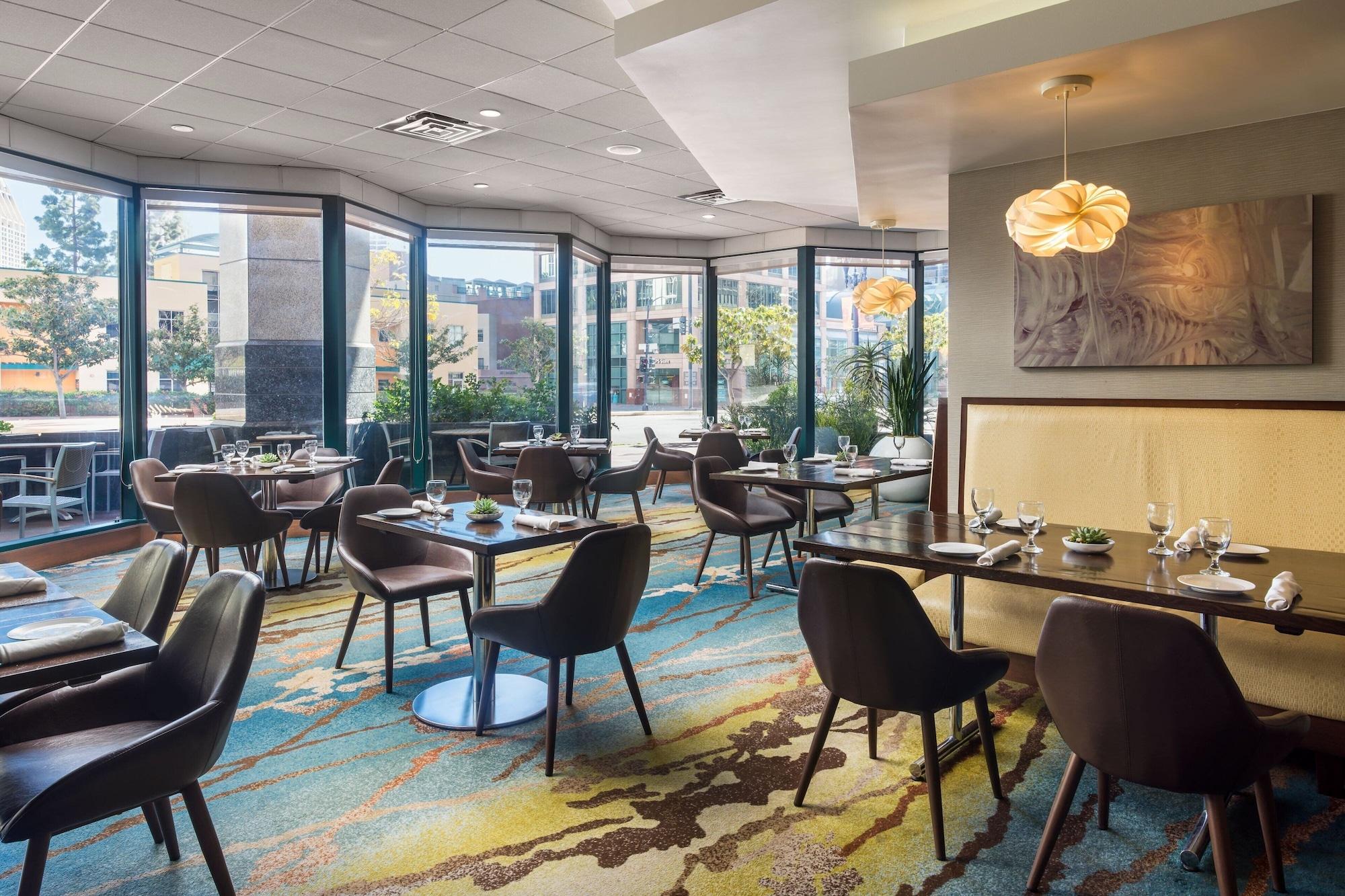 Restaurant The Westin San Diego Bayview