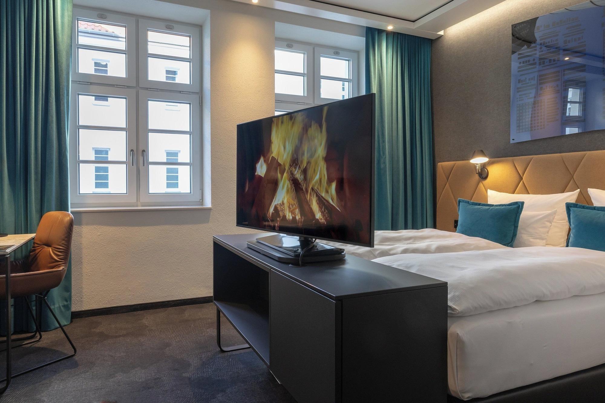 Vista Exterior Motel One Lübeck
