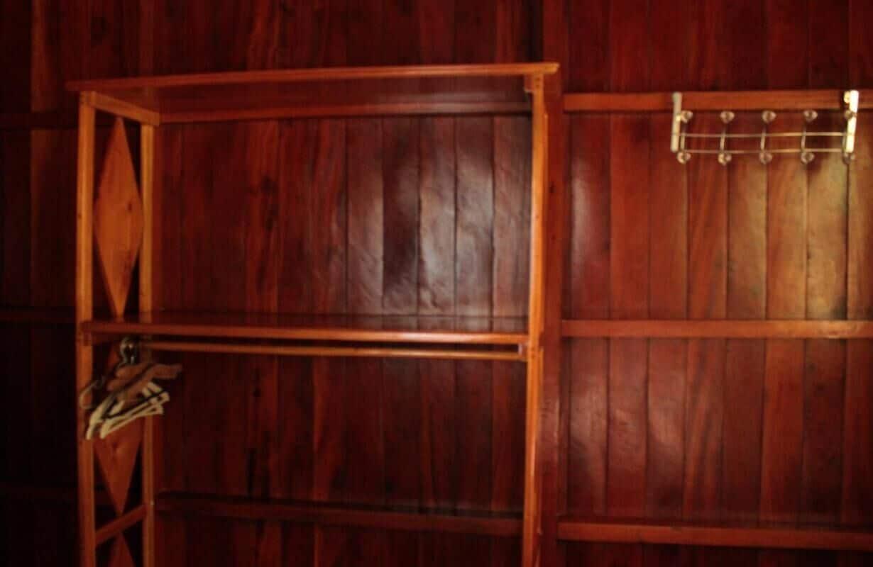 Habitación Triple Basic Room With Shared Areas and Shared Bathroom