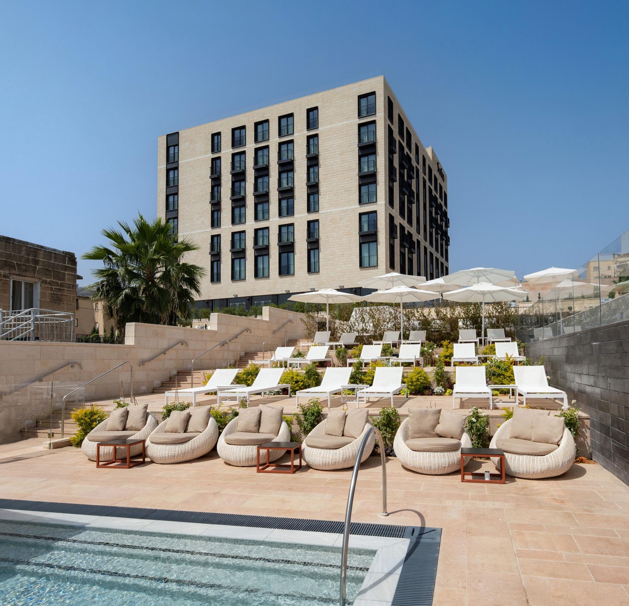 Vista Piscina Sofia Hotel Sea of Galilee