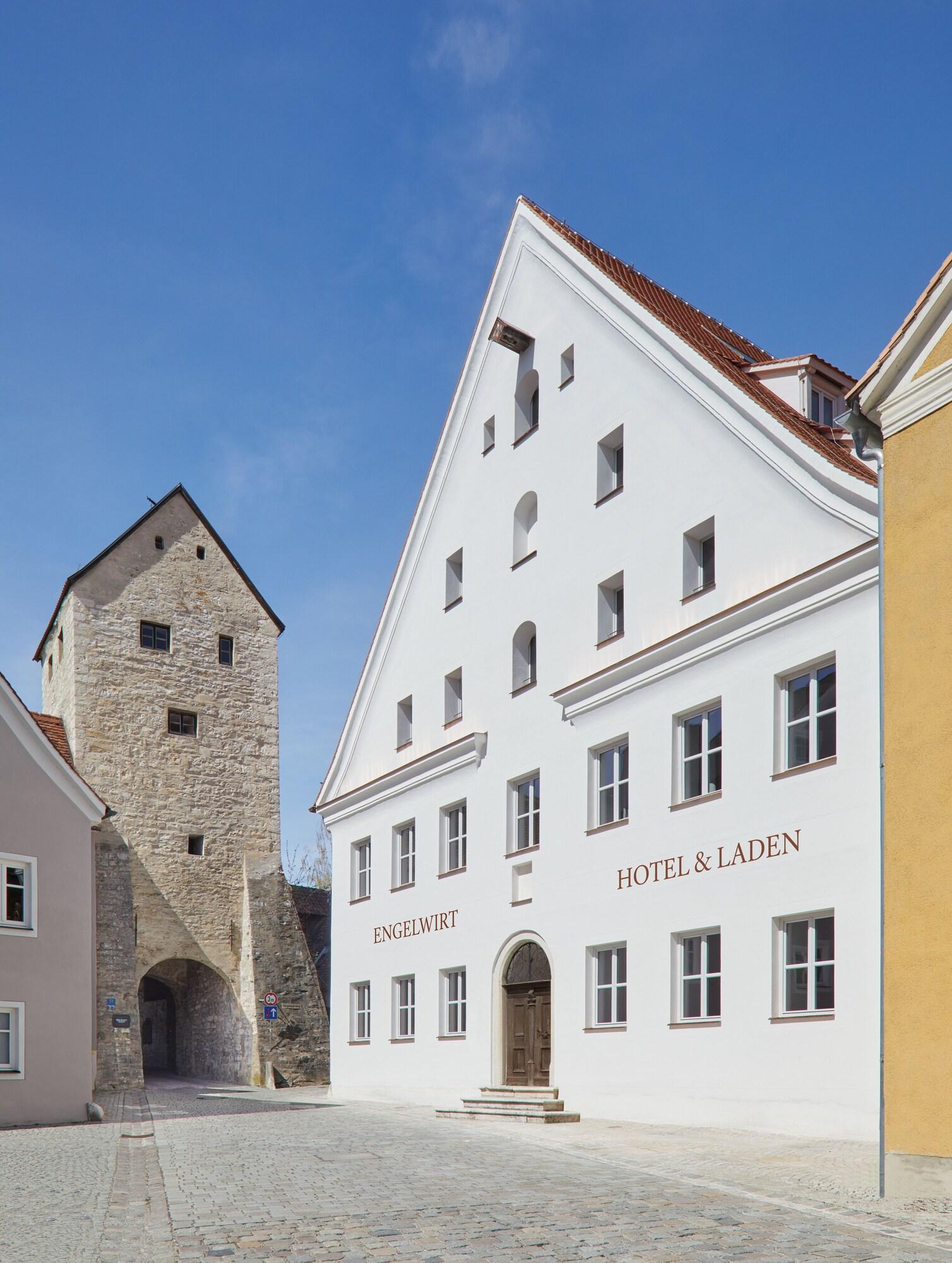 Varios Engelwirt Hotel & Apartments