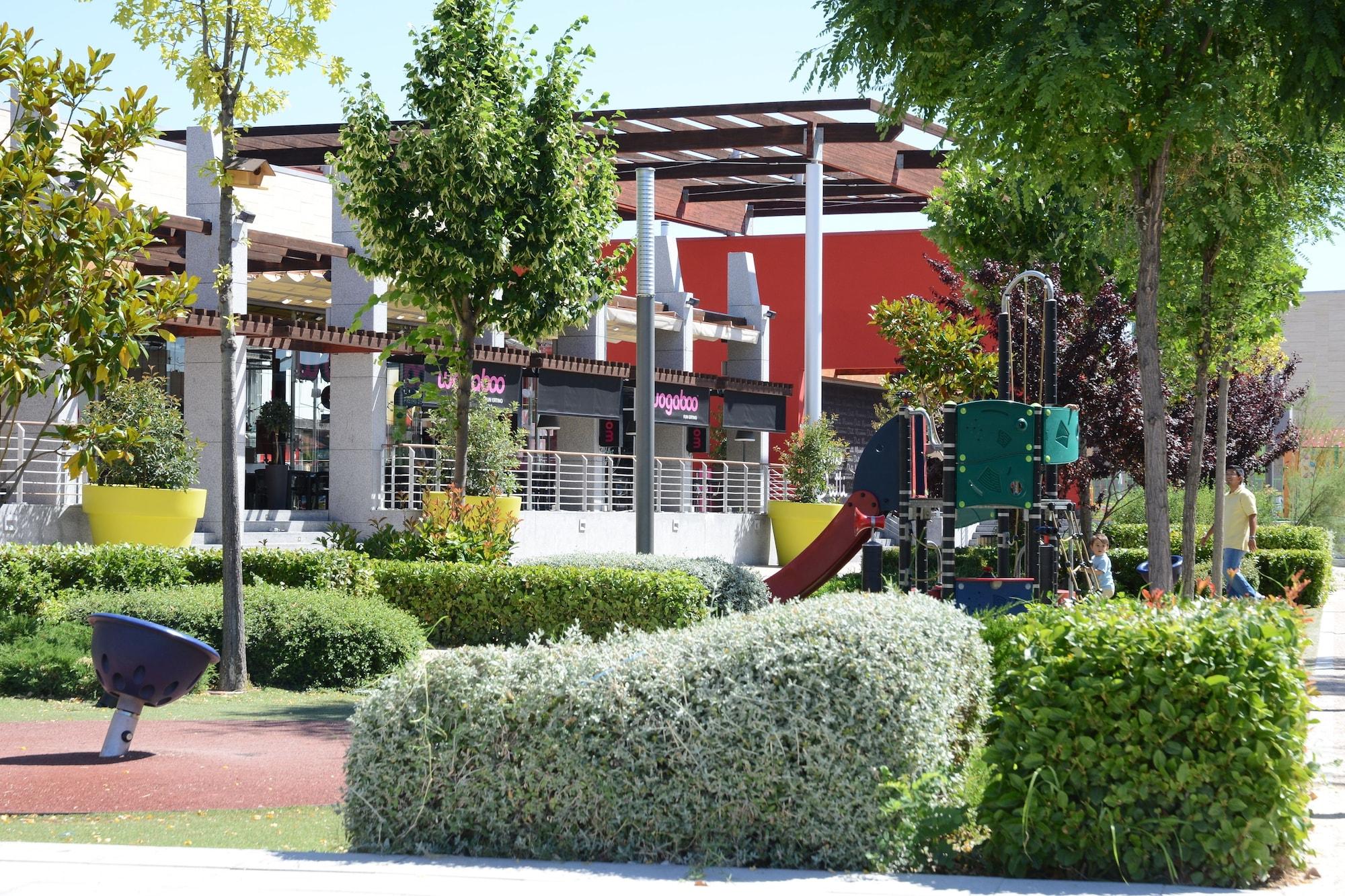 Instalaciones Recreativas Hotel AR Parquesur