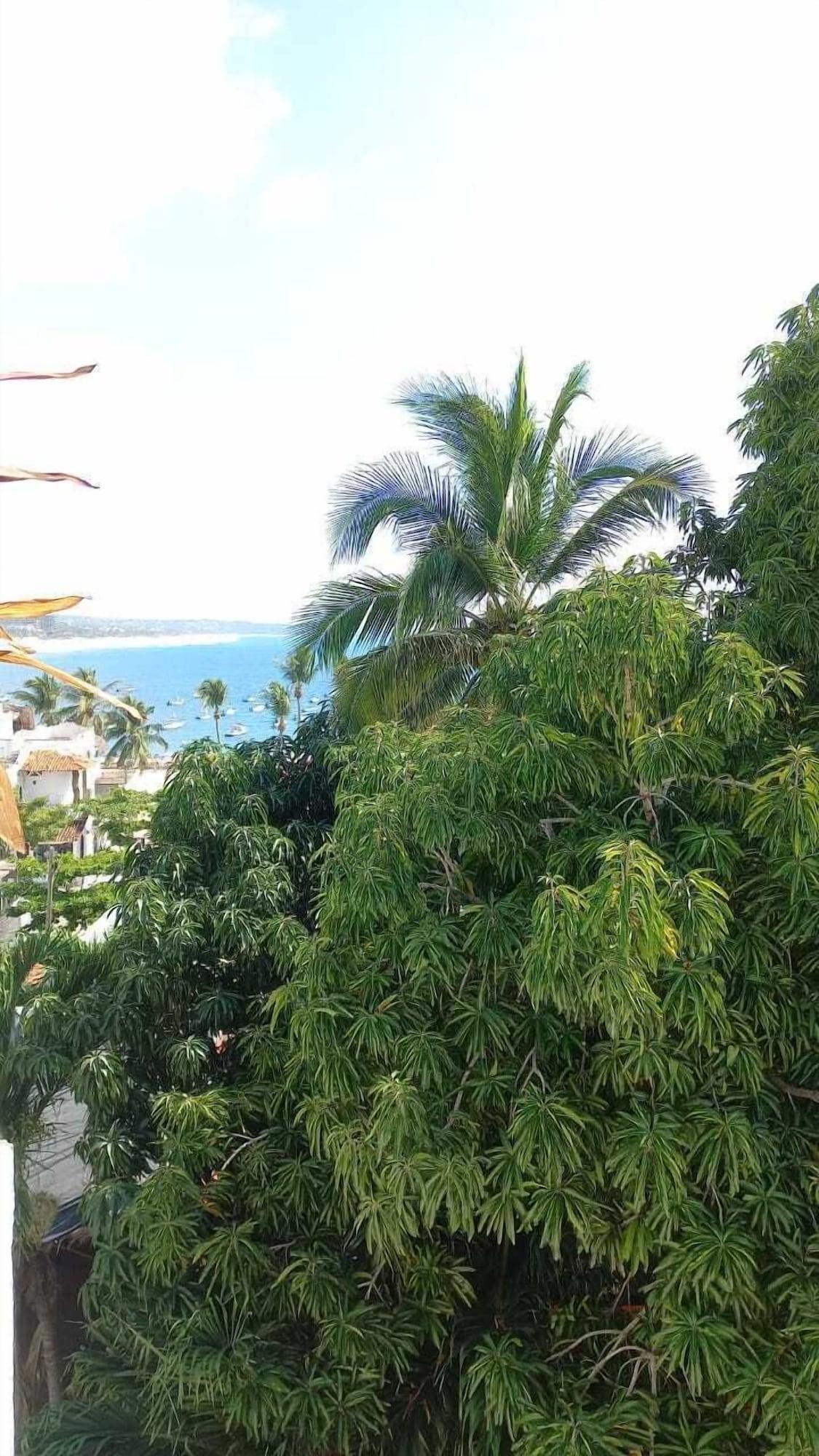 Vista Exterior Hotel & Hostal Mayflower