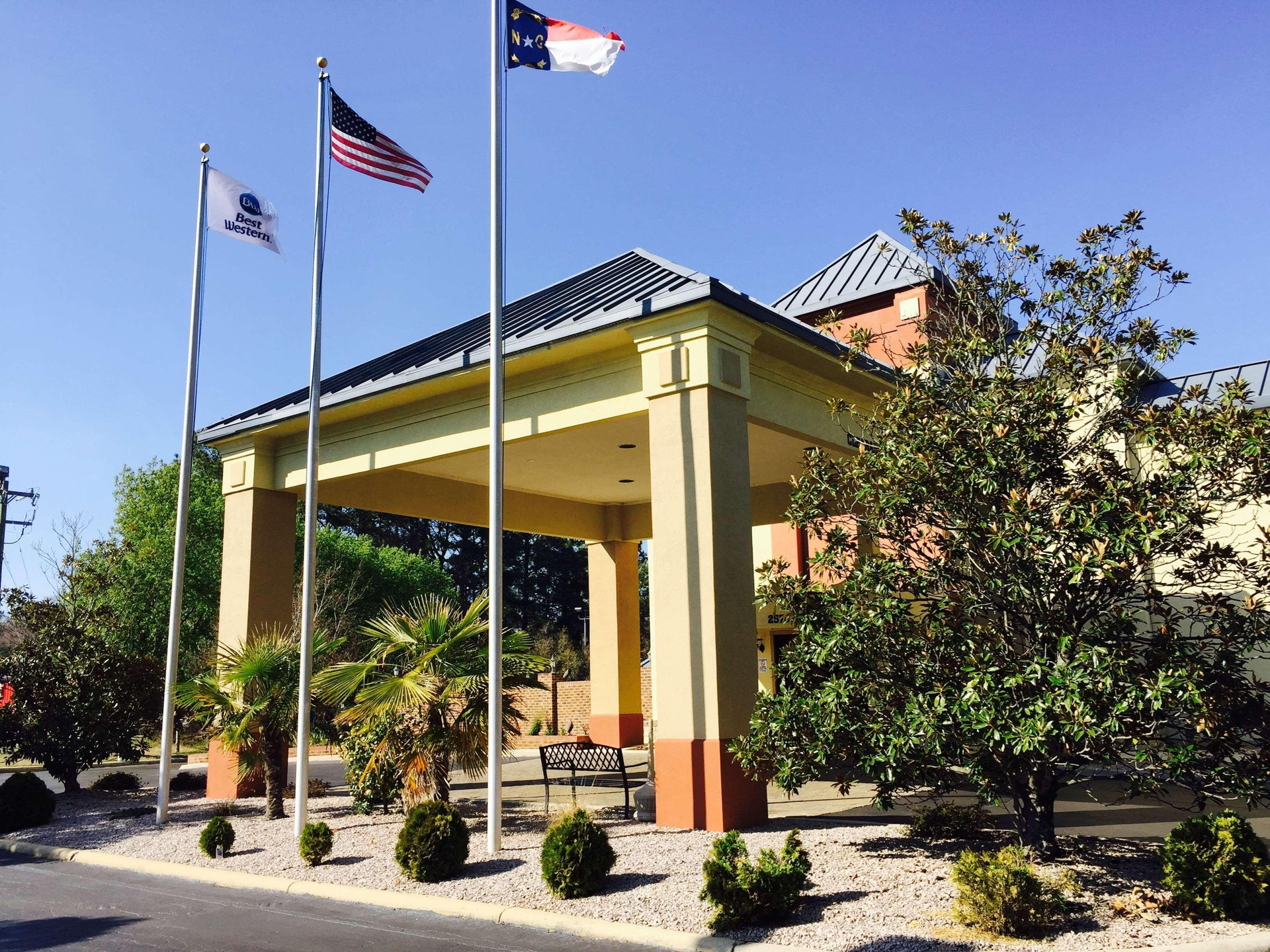 Vista Exterior Best Western Butner Creedmoor Inn