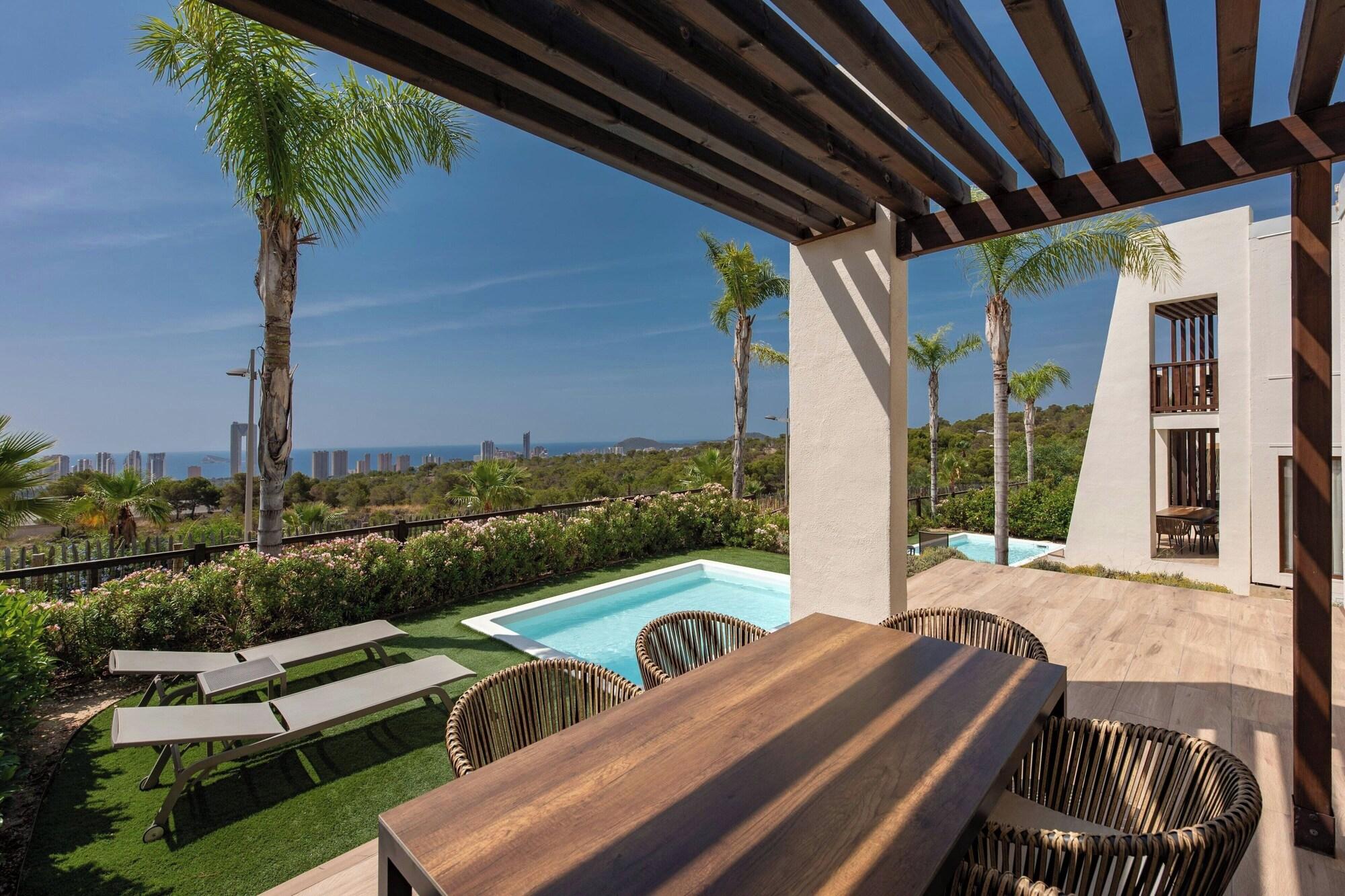 Vista Piscina Four Points by Sheraton Costa Blanca Villas