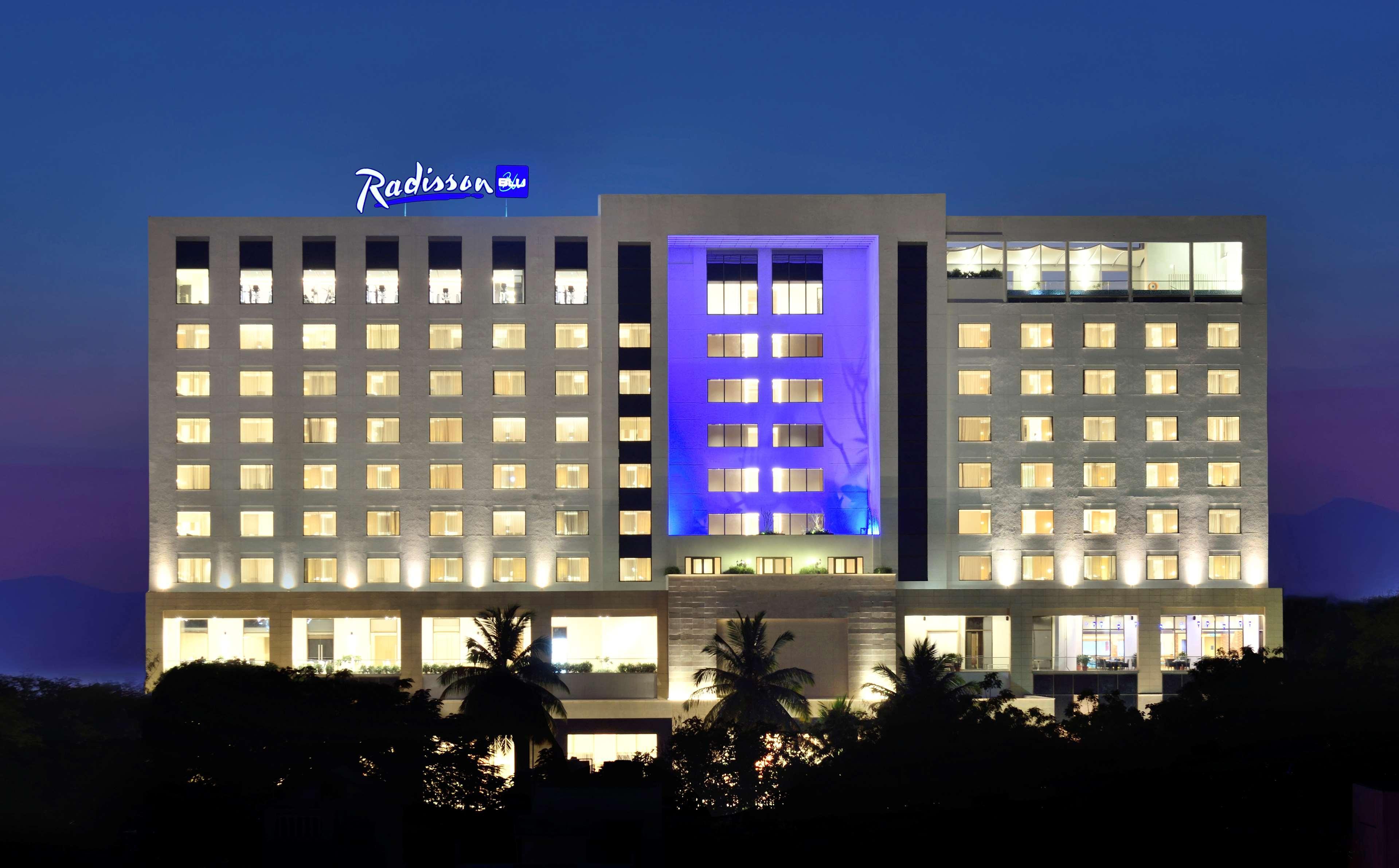 Vista Exterior Radisson Blu Coimbatore
