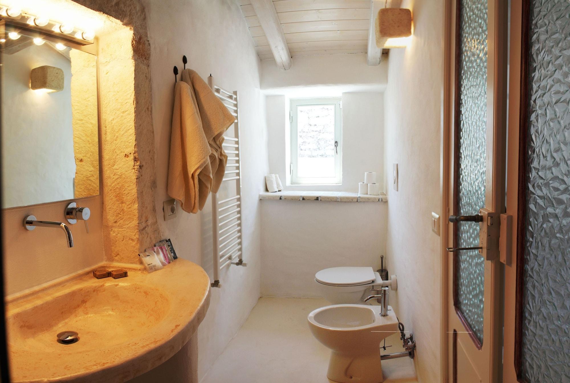 Equipamiento de Habitación Palazzo Camarda
