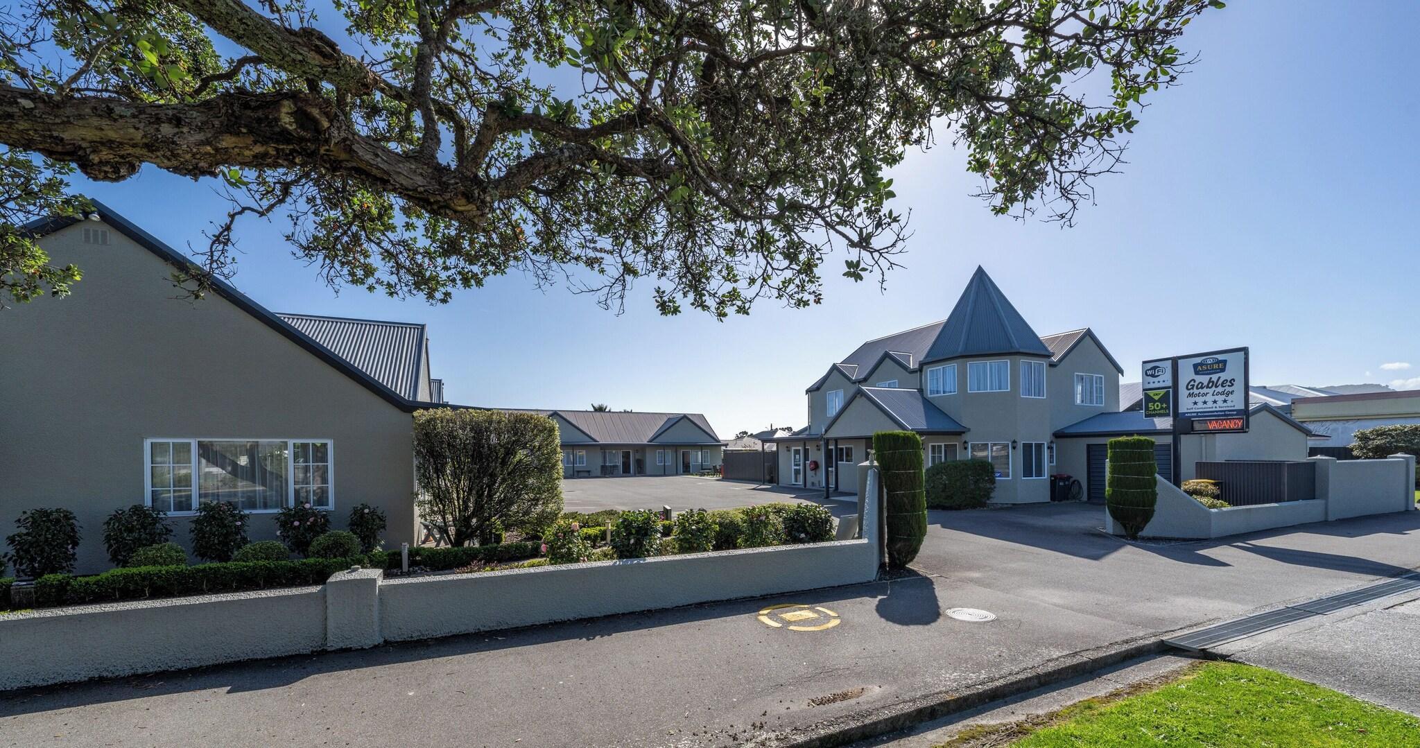 Vista Exterior ASURE Gables Motor Lodge