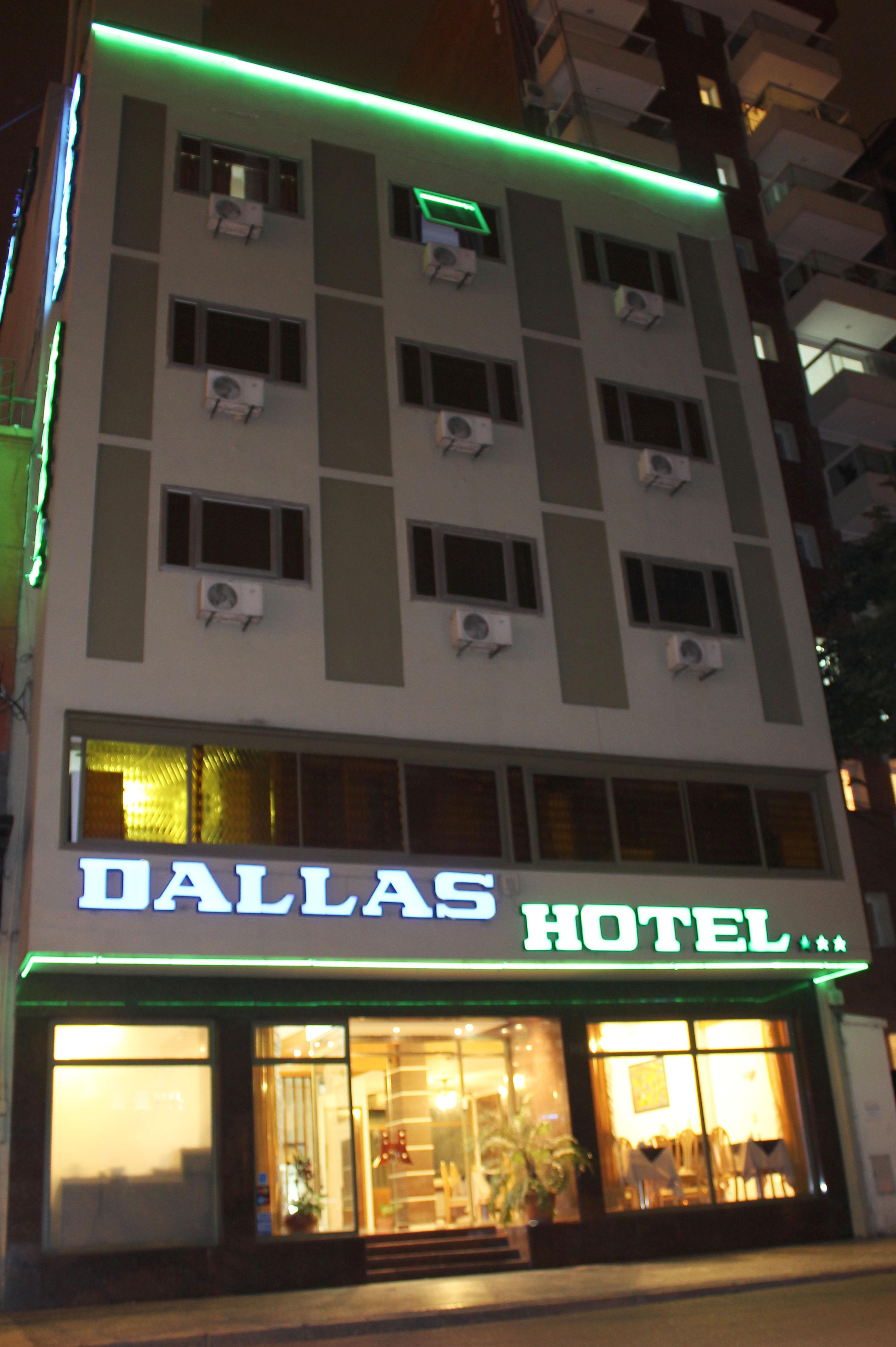 Vista Exterior Dallas Hotel