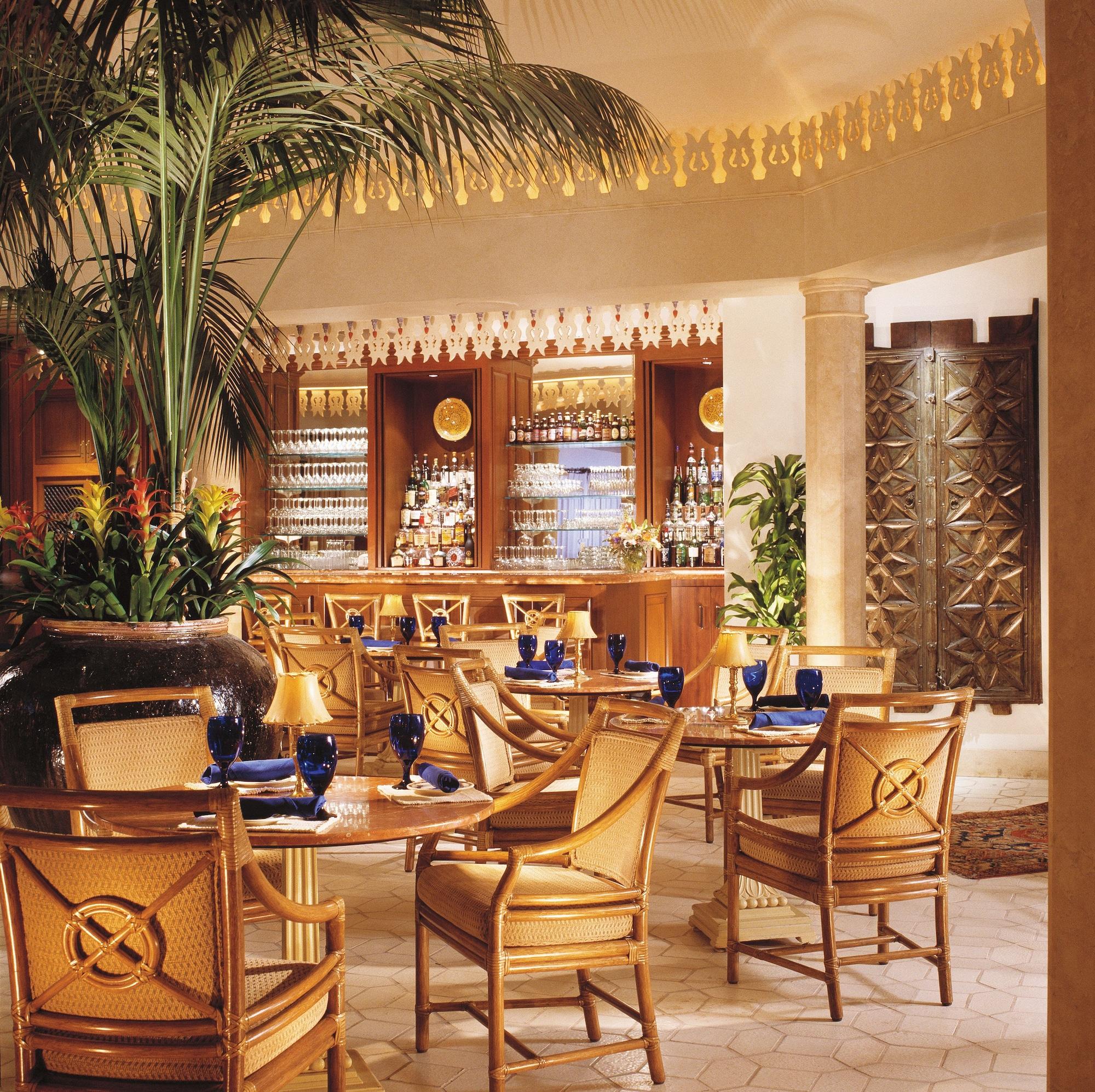 Bar/Salón Arizona Inn