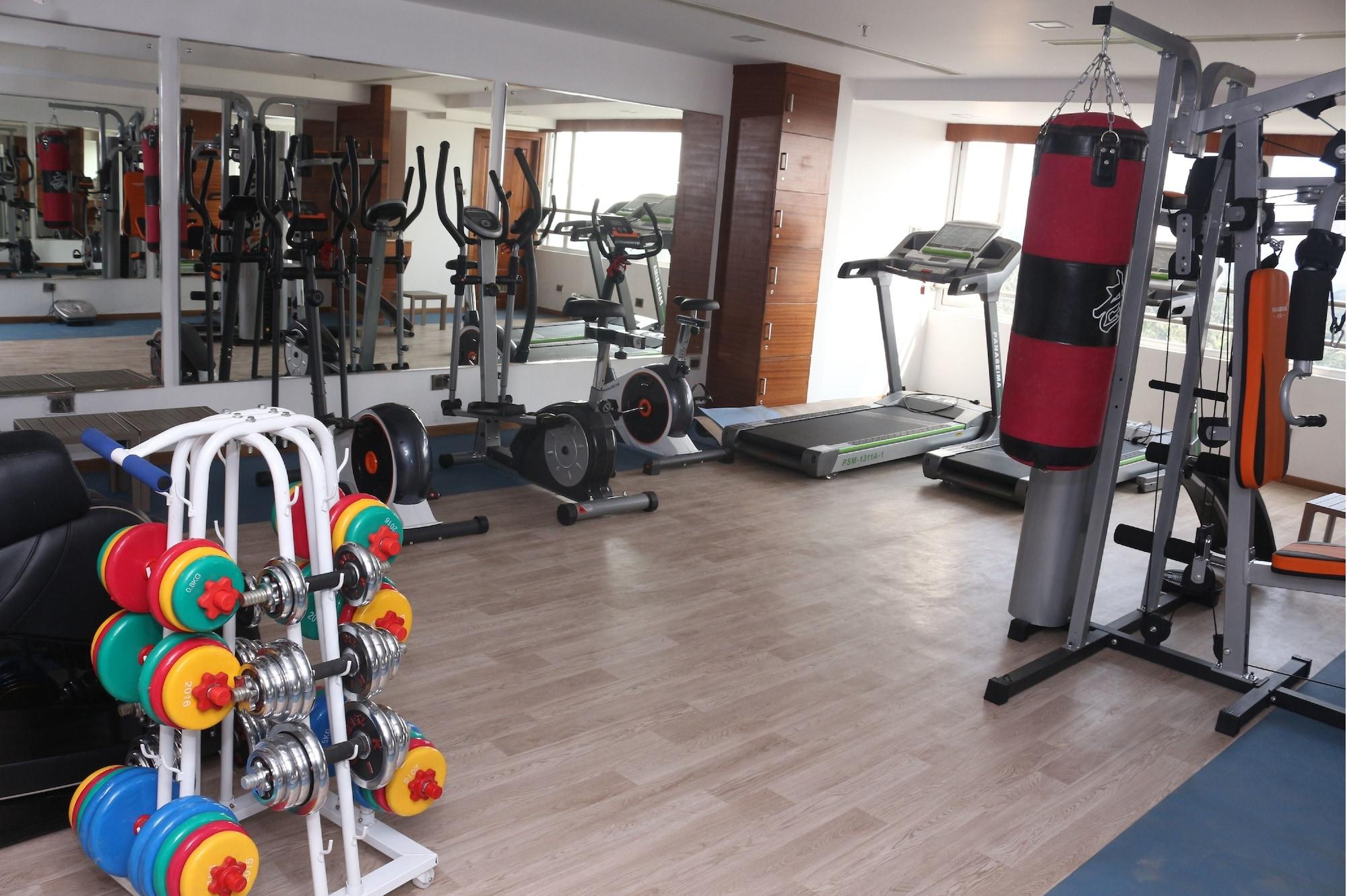 Gimnasio Hotel Karthika Park
