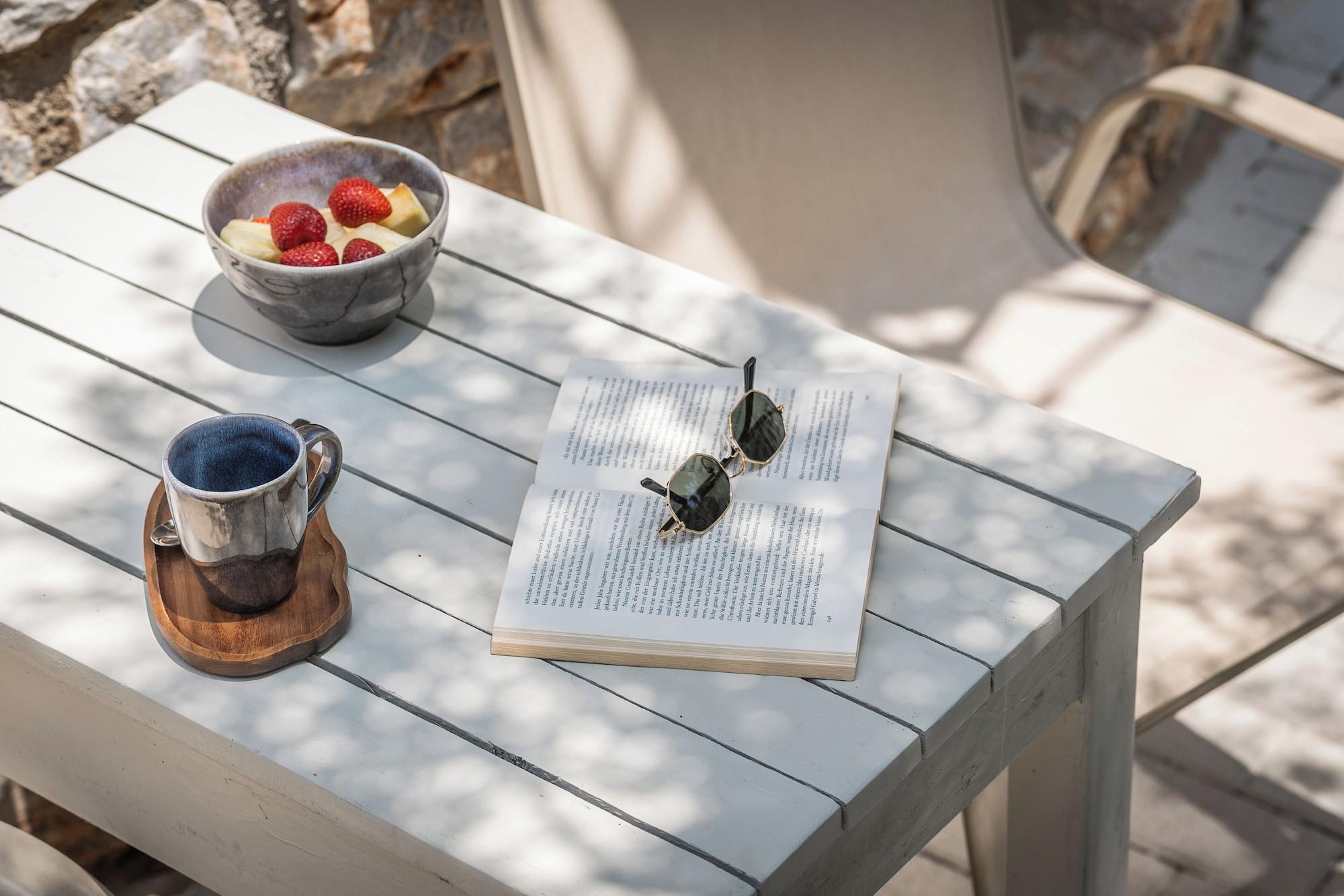 Vista Exterior Fata Morgana Studios & Apartments