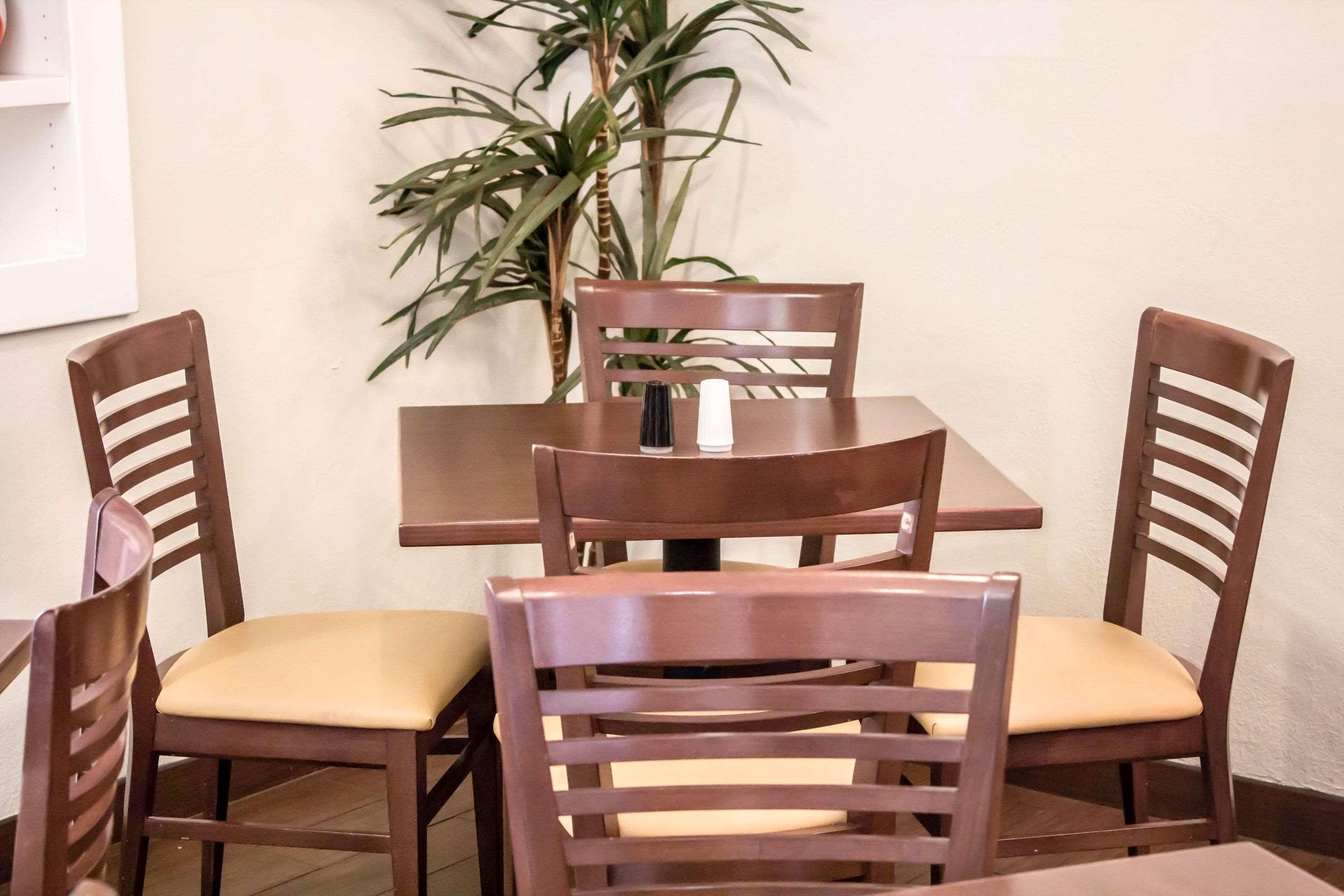 Restaurant Sleep Inn Savannah Gateway I-95