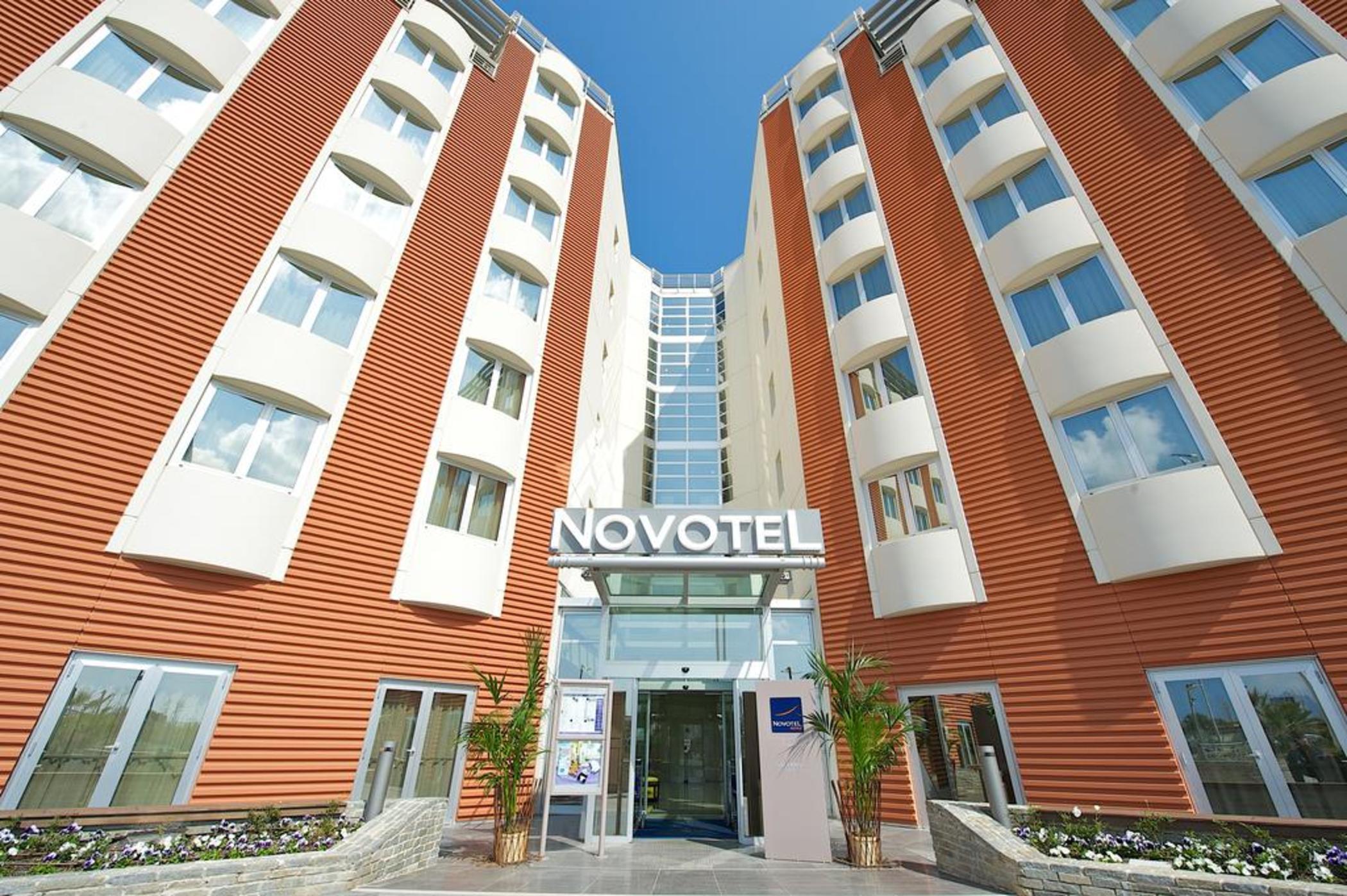 Vista Exterior Hotel Novotel Salerno Est Arechi