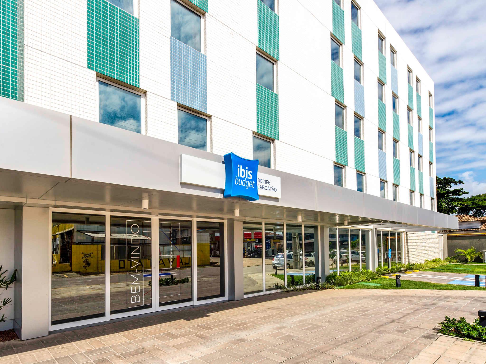 Vista Lobby ibis budget Recife Jaboatão