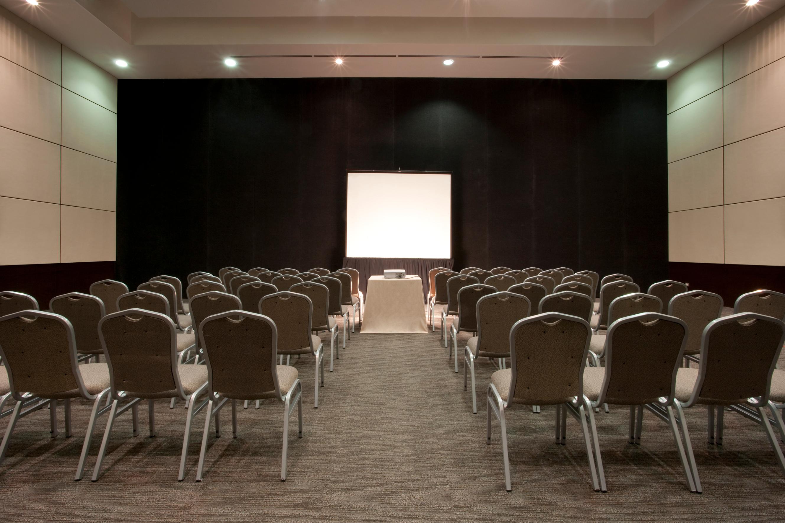 Sala de Reuniones NH Collection Mexico City Airport T2