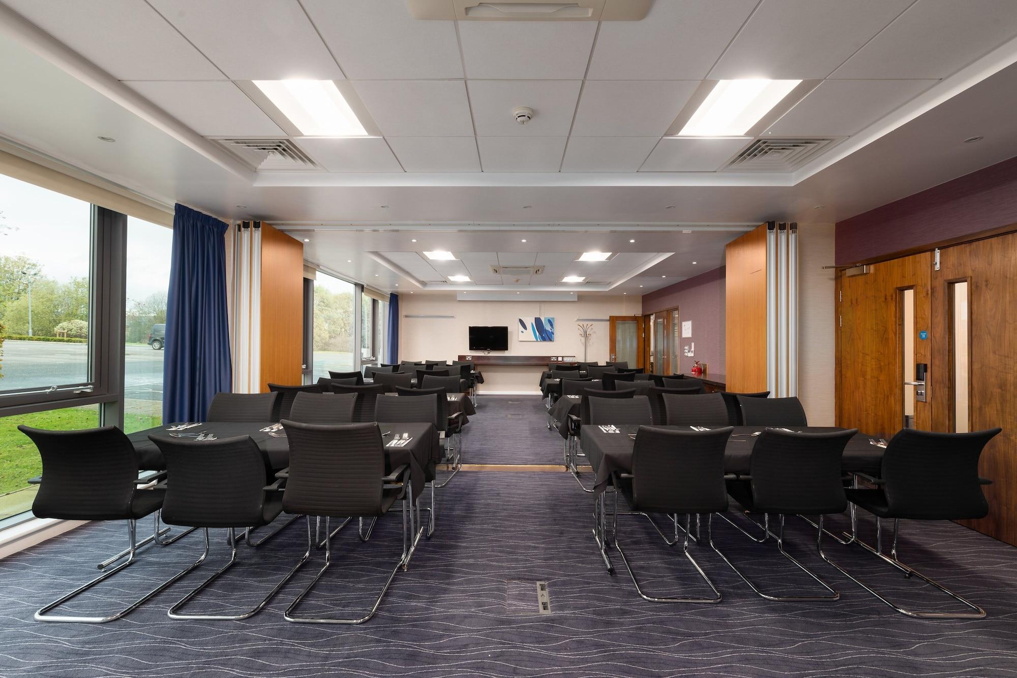 Sala de Reuniones Holiday Inn Express Hotel Burnley M65 JCT10 by IHG