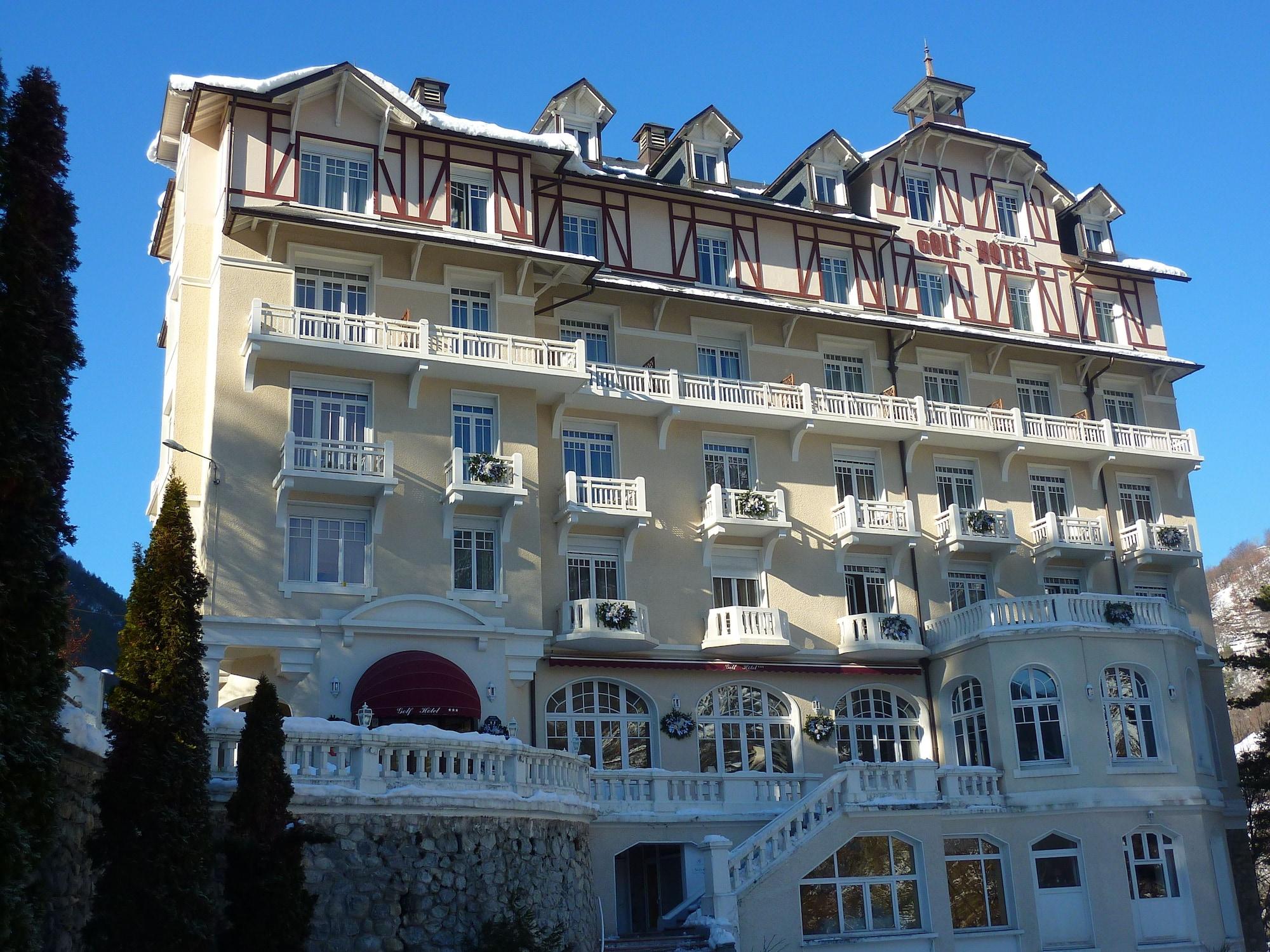 Vista Exterior Golf Hôtel
