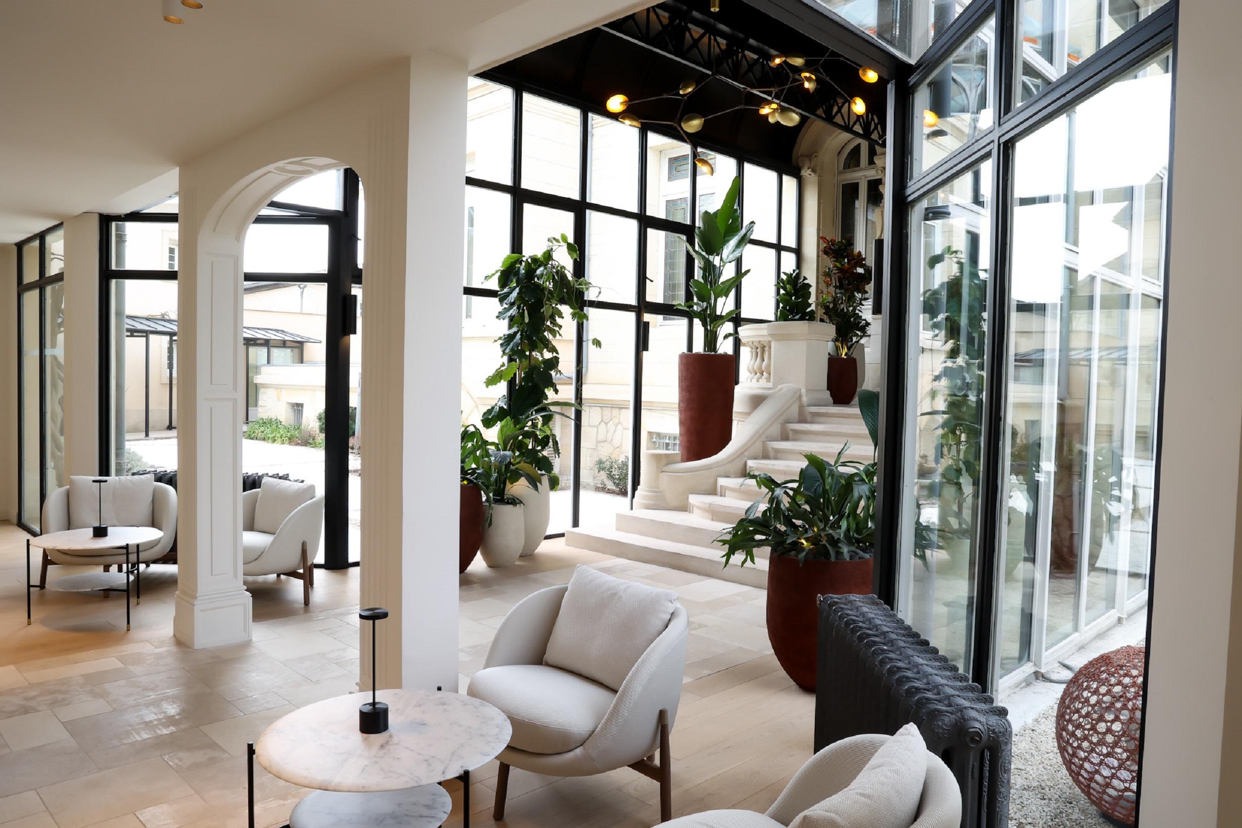 Vista Lobby Chateau Grand Barrail