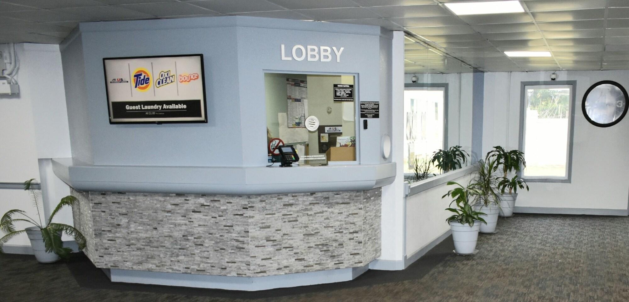 Vista Lobby USA Economy Lodge