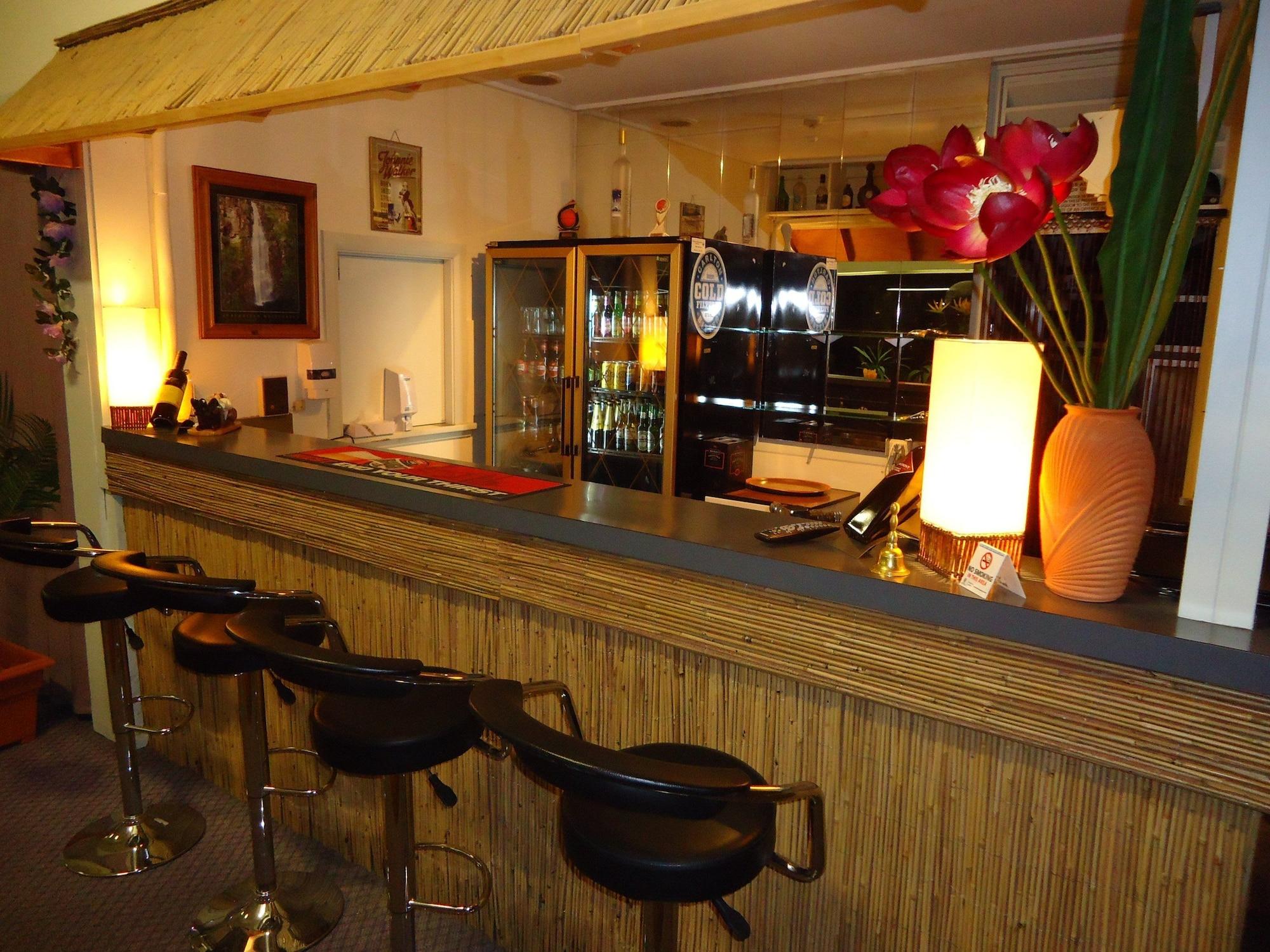 Bar/Salón Lindy Lodge Motel