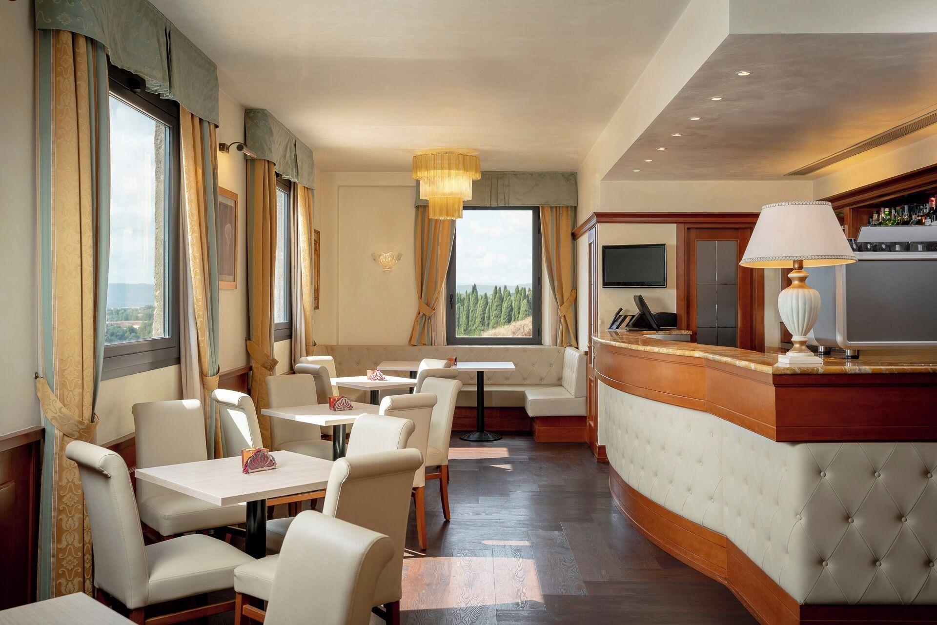 Bar/Salón Hotel Athena