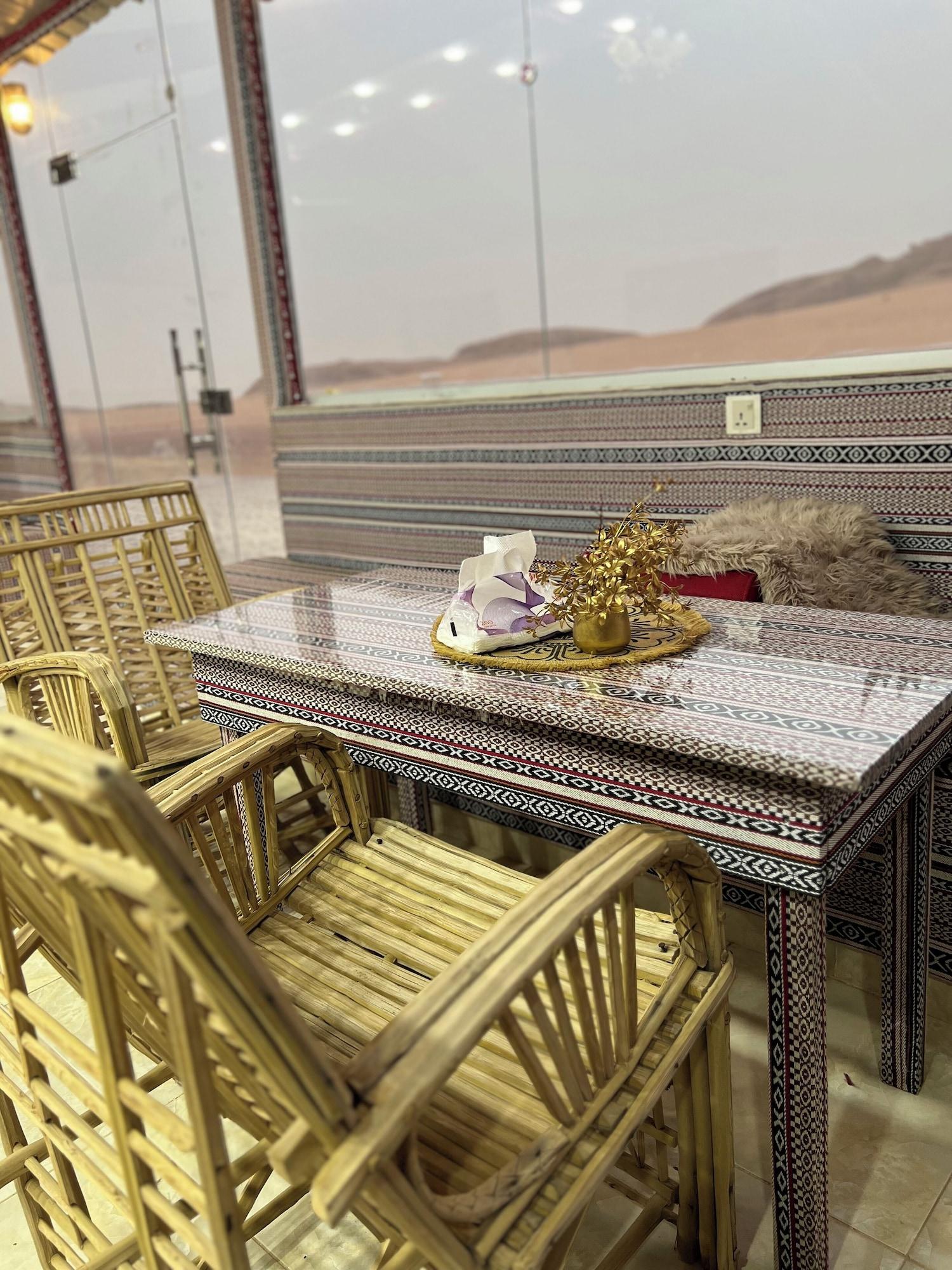 Vista Exterior Rose rum camp