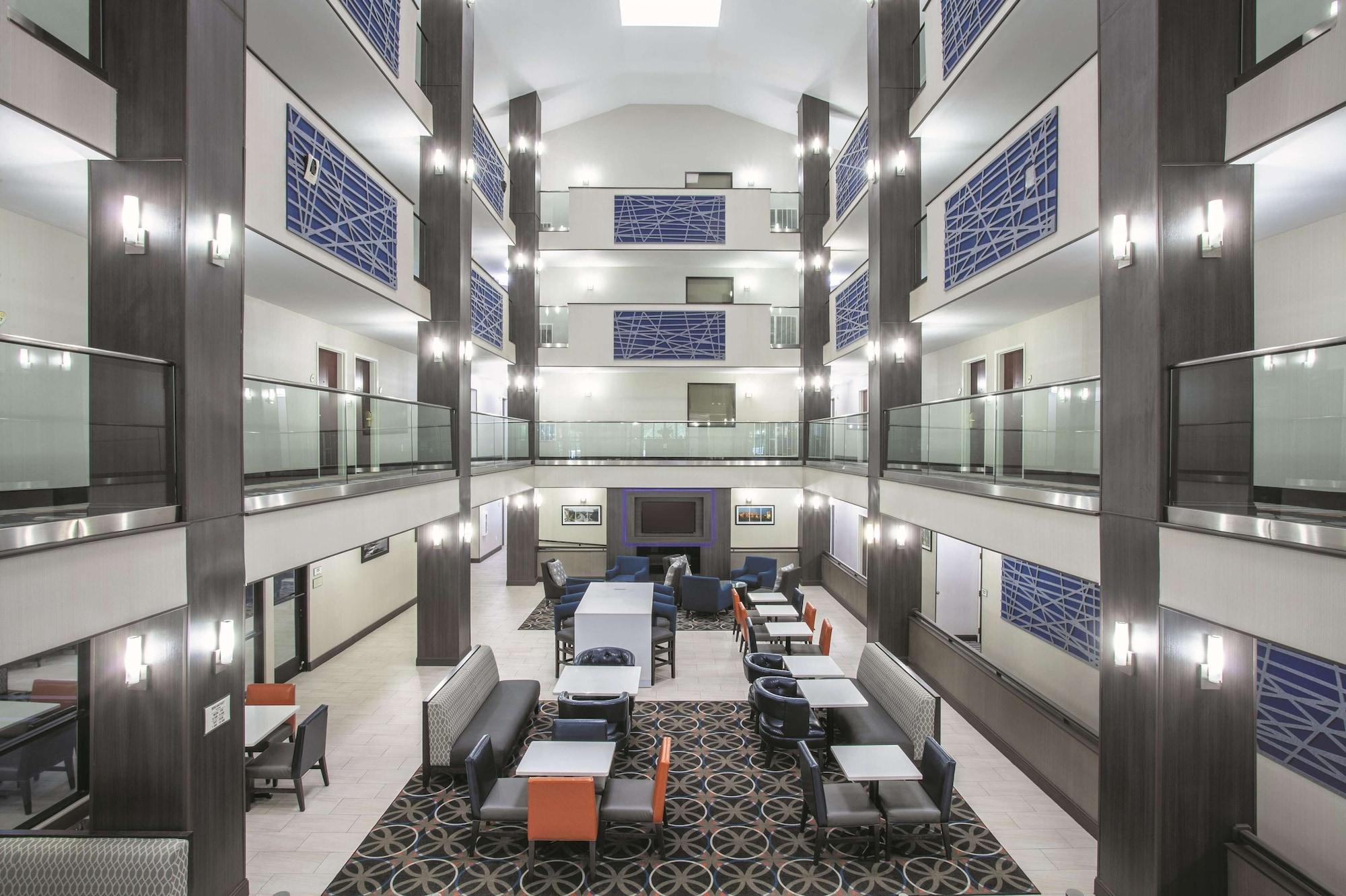 Restaurant La Quinta Inn & Suites by Wyndham Covington