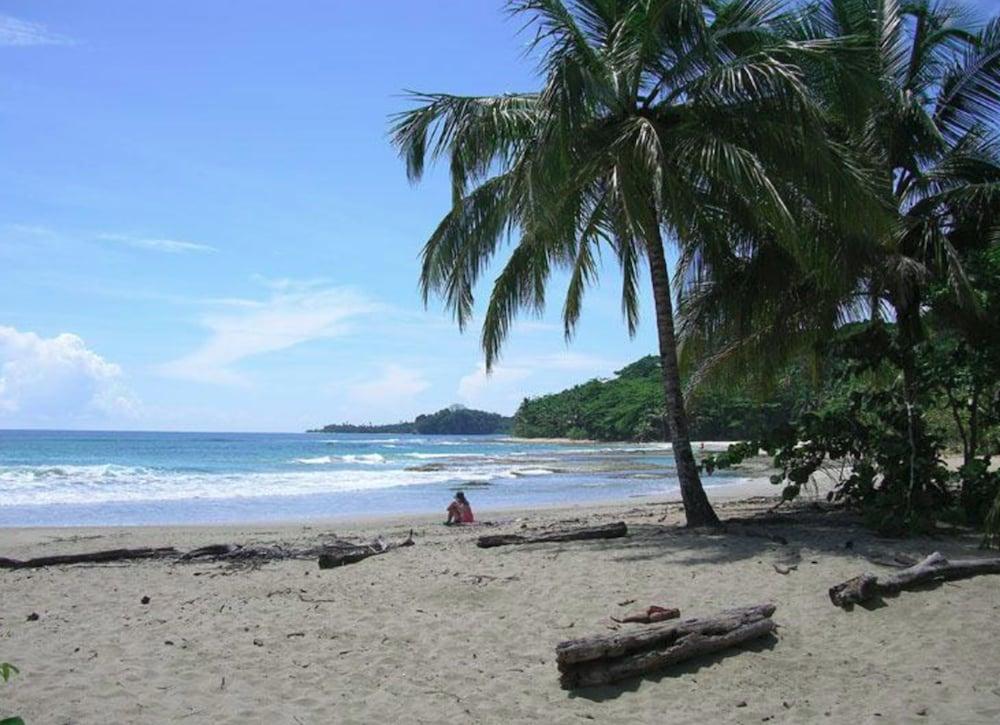 Playa Playa Chiquita Lodge