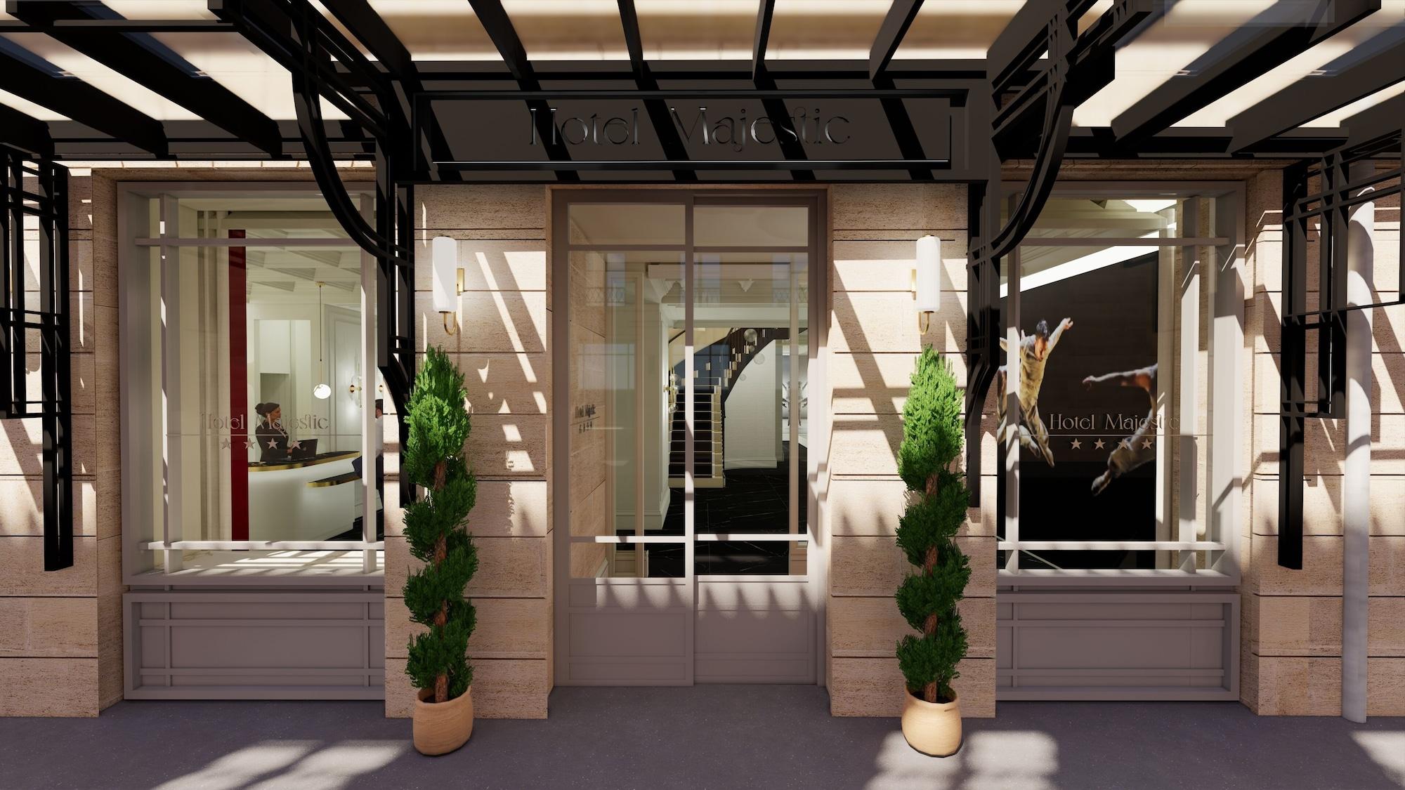 Varios Hôtel Majestic