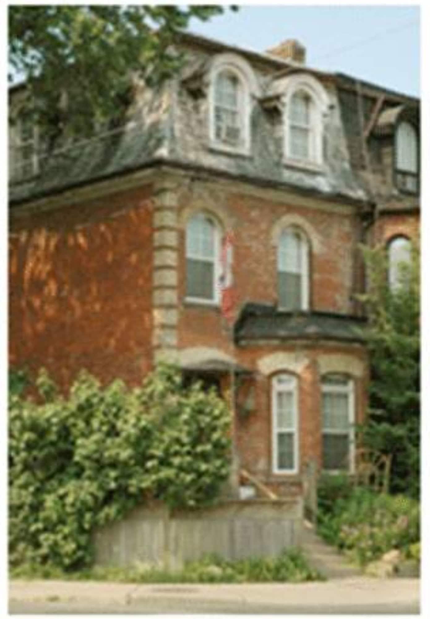 Vista Exterior Pimblett's Downtown Toronto B&B