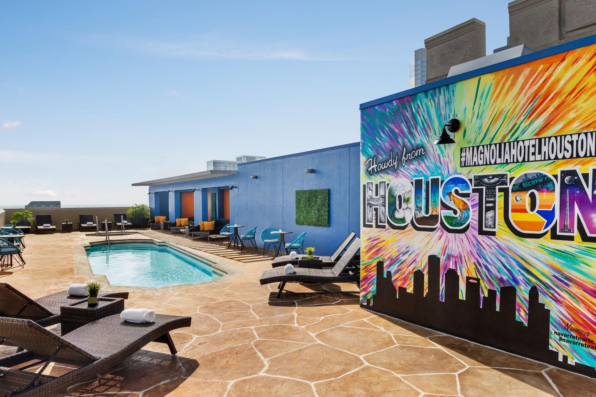 Vista Piscina Magnolia Hotel Houston, A Tribute Portfolio Hotel