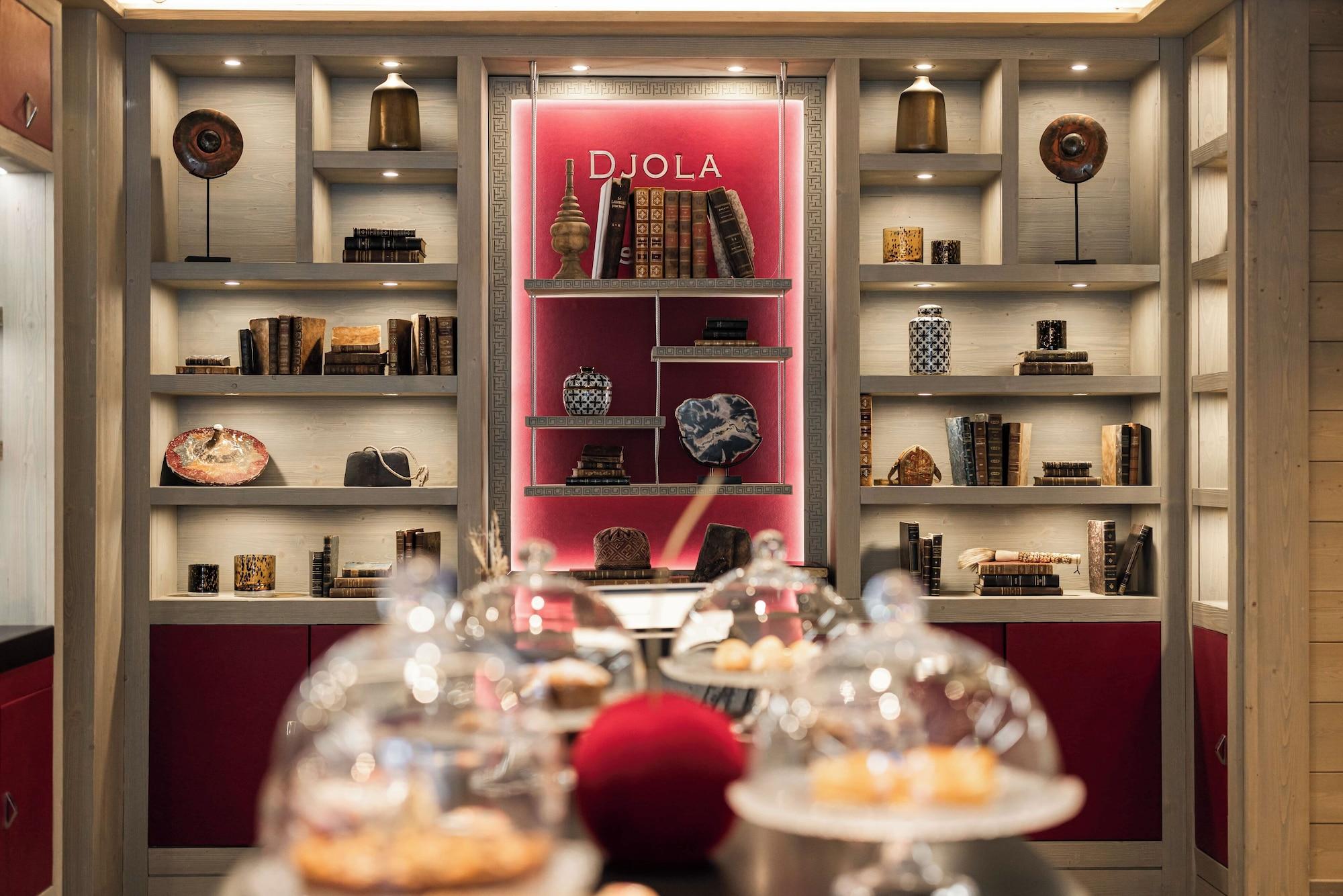 Bar/Salón Le K2 Djola