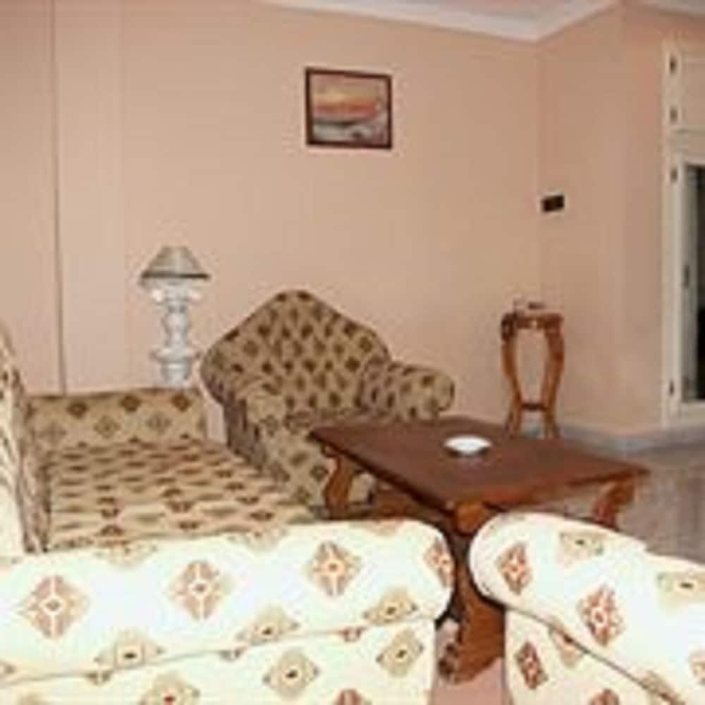 Comodidades del Alojamiento Hotel Medina