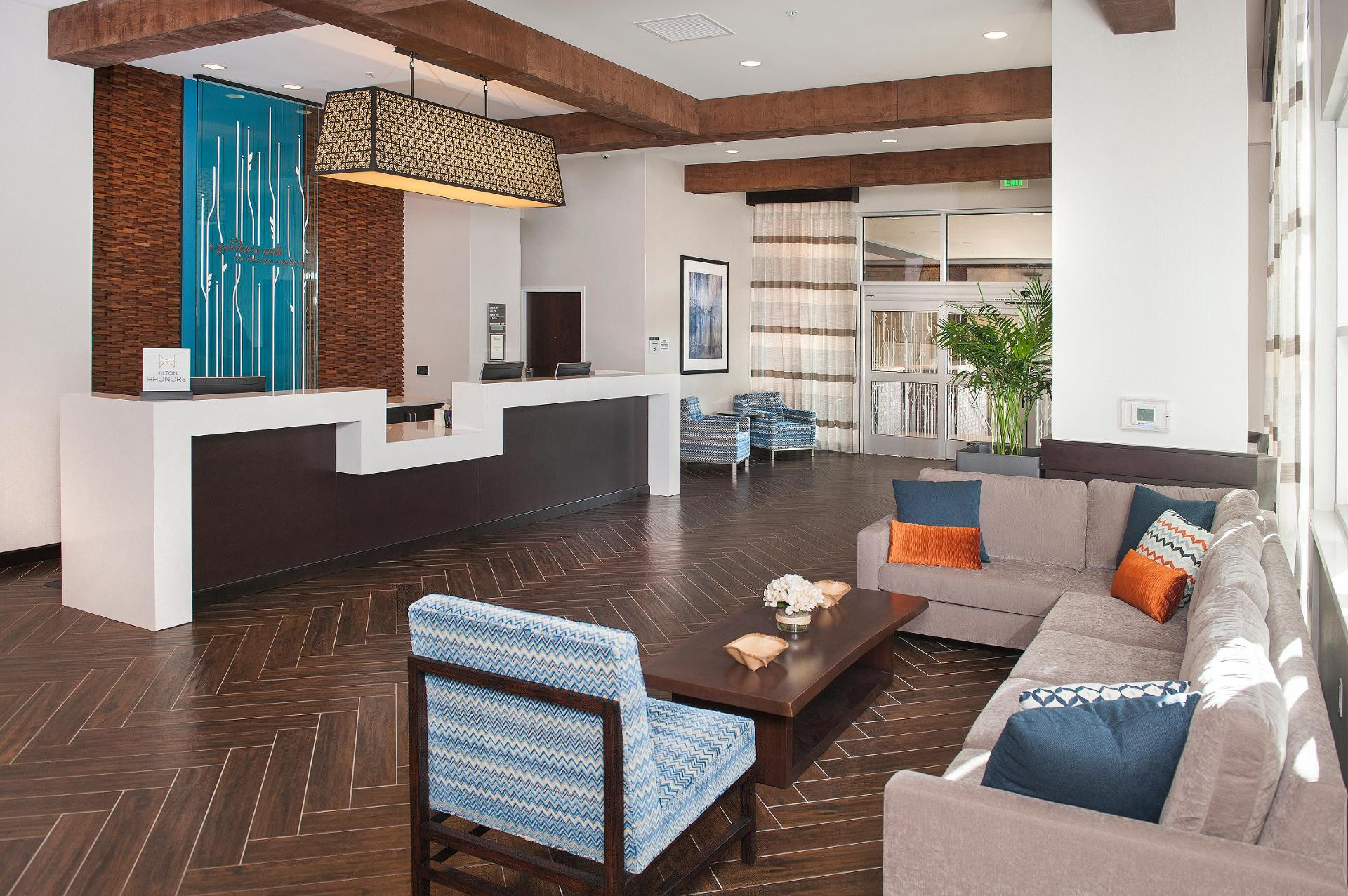 Vista Lobby Hilton Garden Inn Burbank Los Angeles