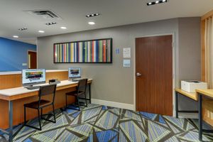 Alojamiento - Holiday Inn Express & Suites Troy by IHG