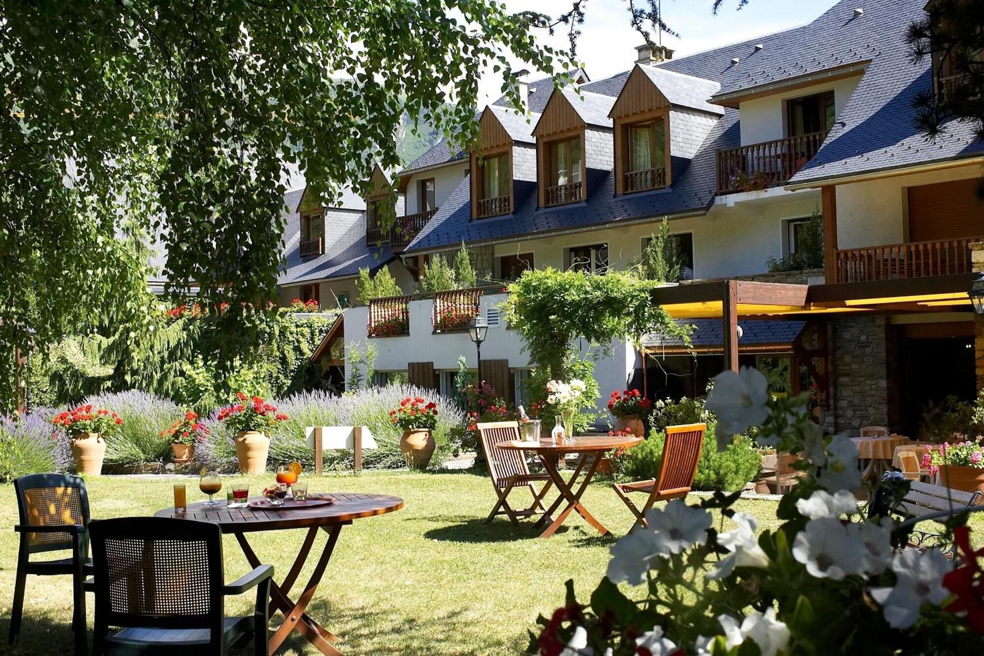 Comodidades del Alojamiento Hotel Mir