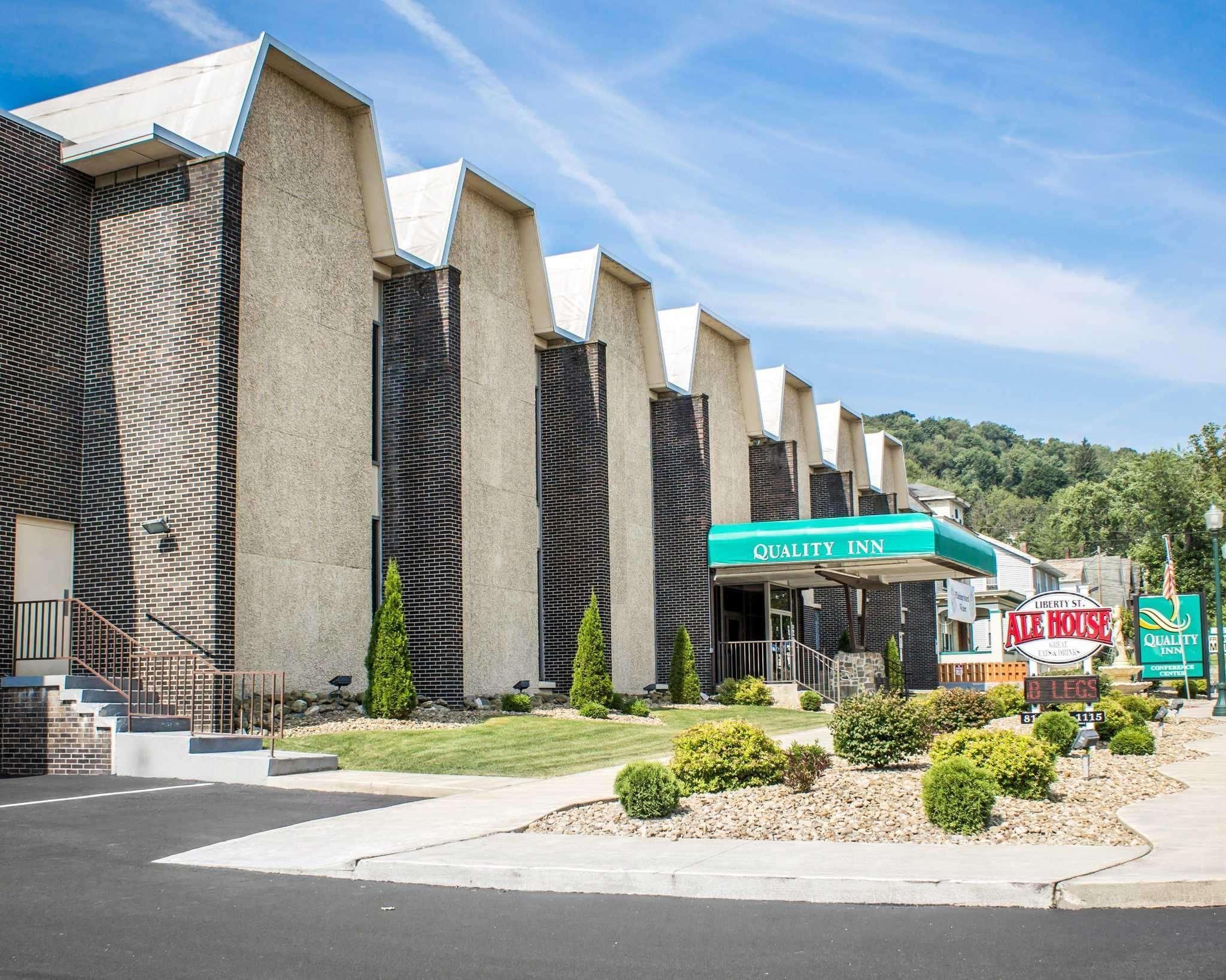 Vista Exterior Quality Inn & Conference Center Franklin Downtown