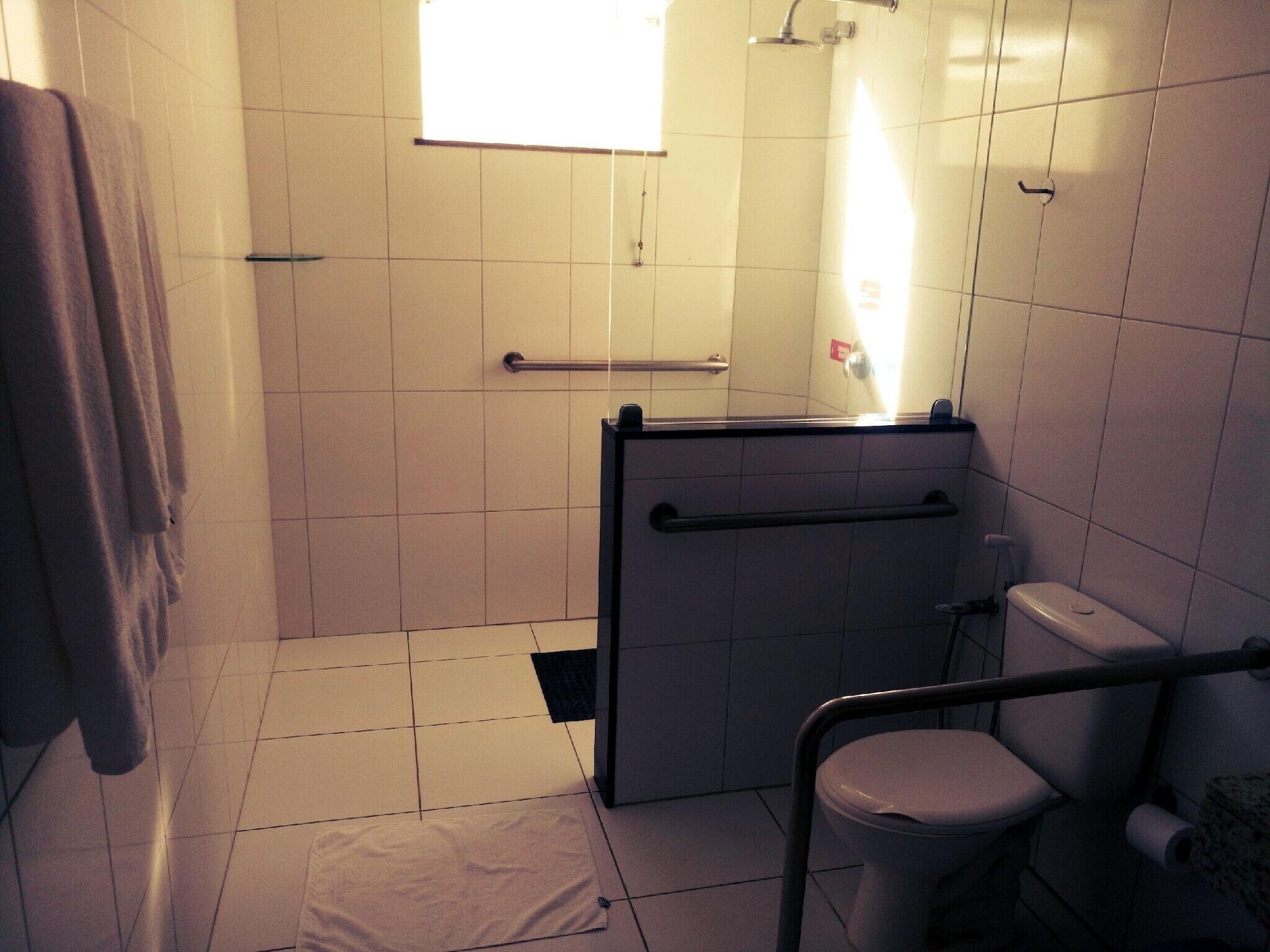 Equipamiento de Habitación AUGUSTO'S HOTEL E RESTAURANTE