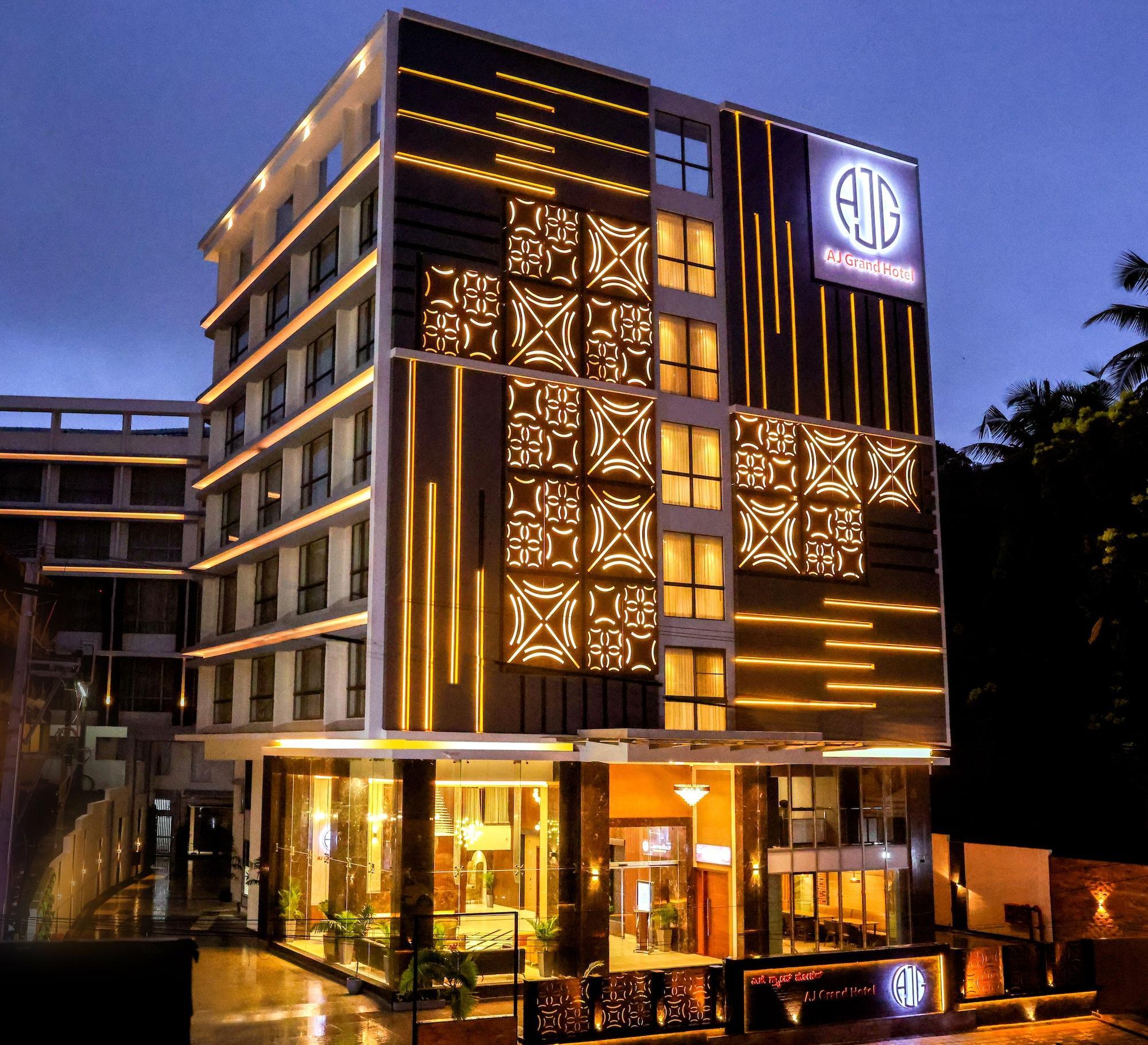 Vista Exterior Aj Grand Hotel